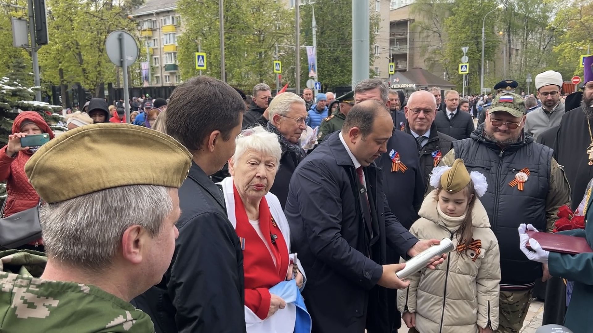 химки, 9 мая, день победы, монумент,