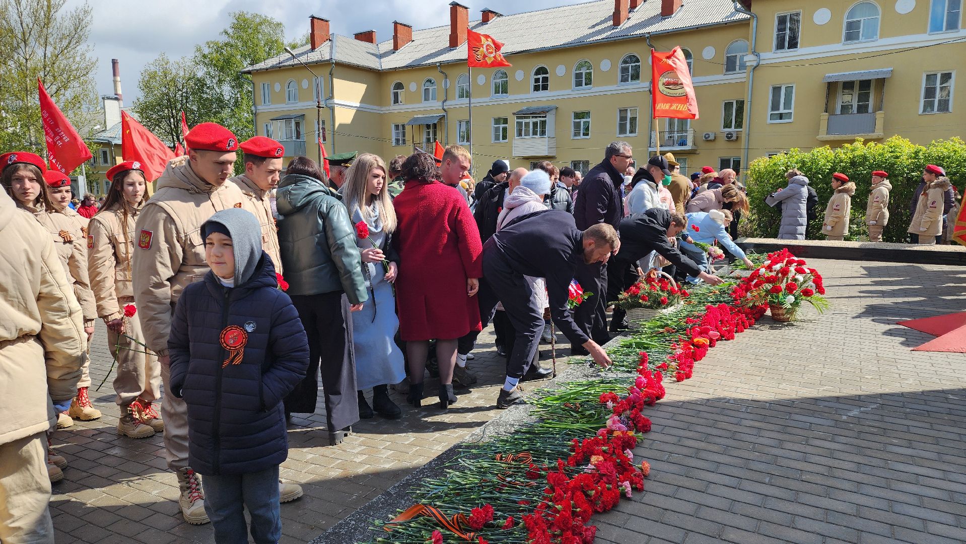 кашира, день победы, 9 мая, аллея славы, митинг, возложение цветов,