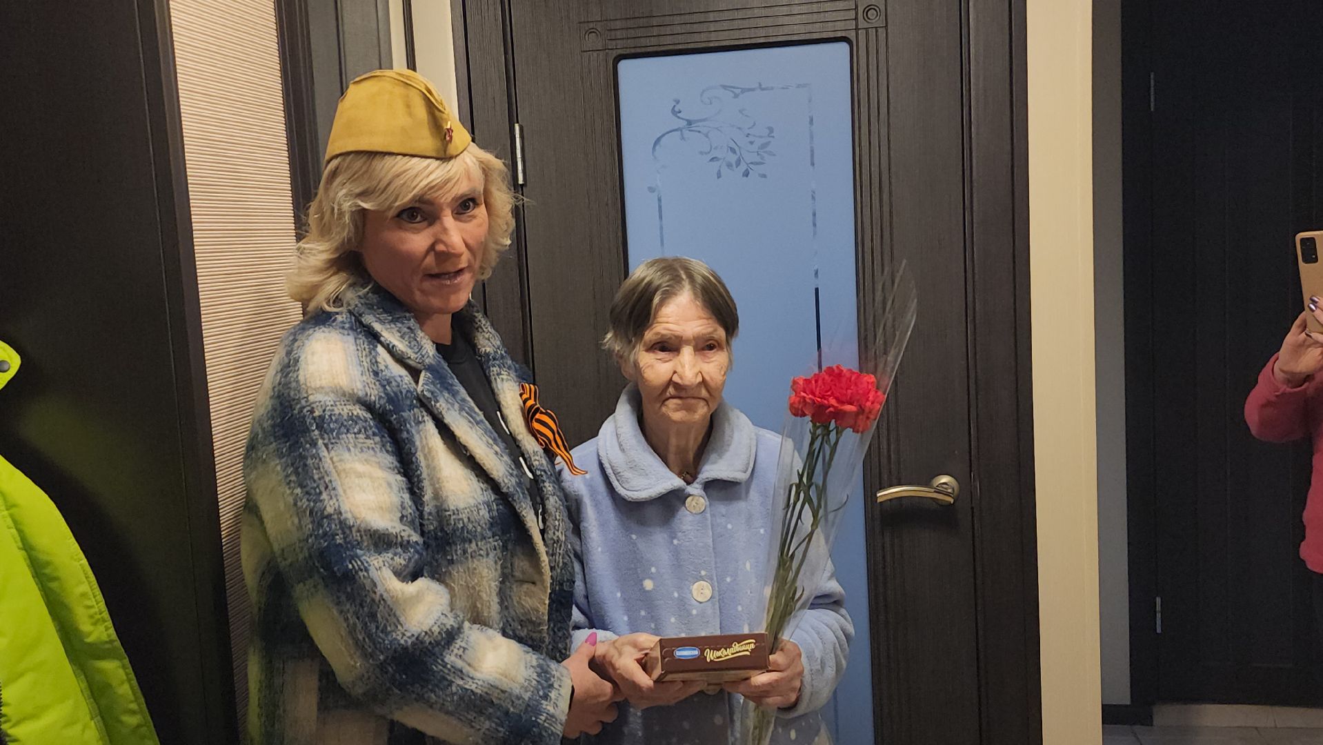 день победы, волонтеры, ветераны, ВОВ, поздравление ветерана, 9 мая,