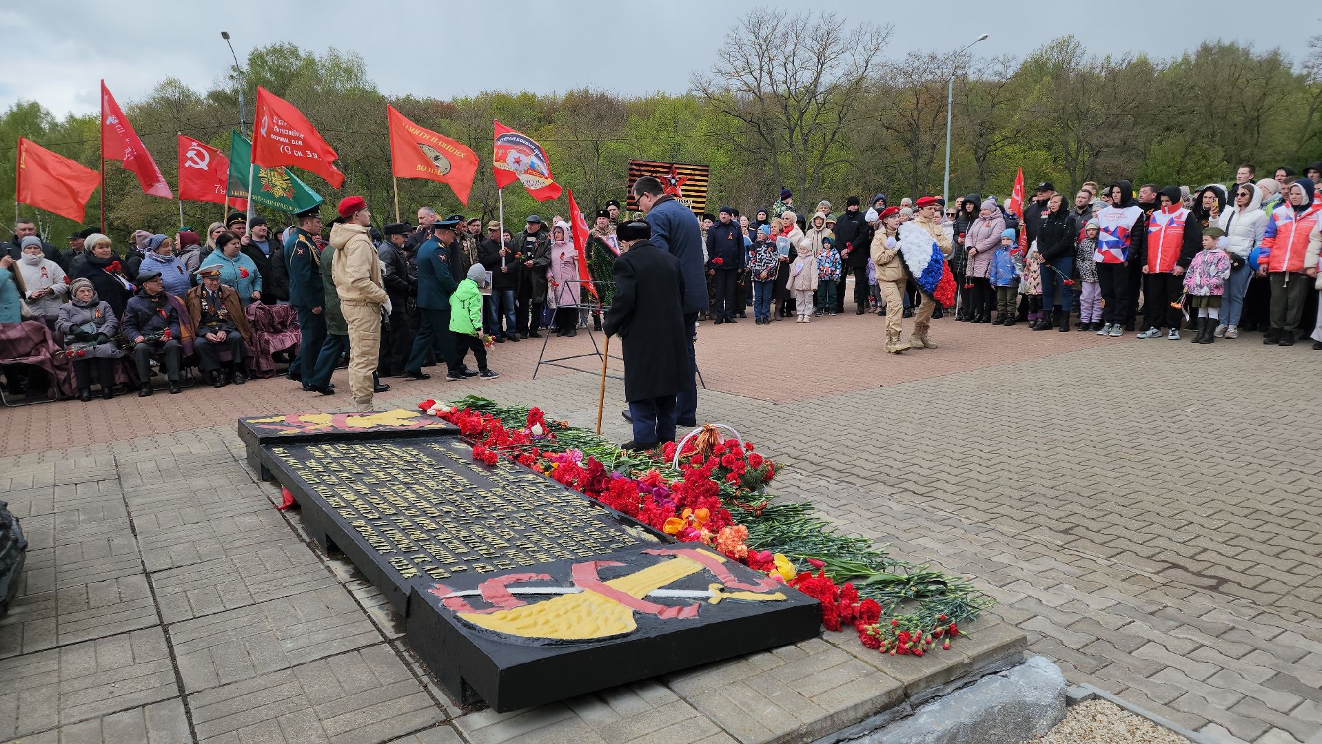 кашира, день победы, 9 мая, зендиково, стела, митинг, возложение цветов,