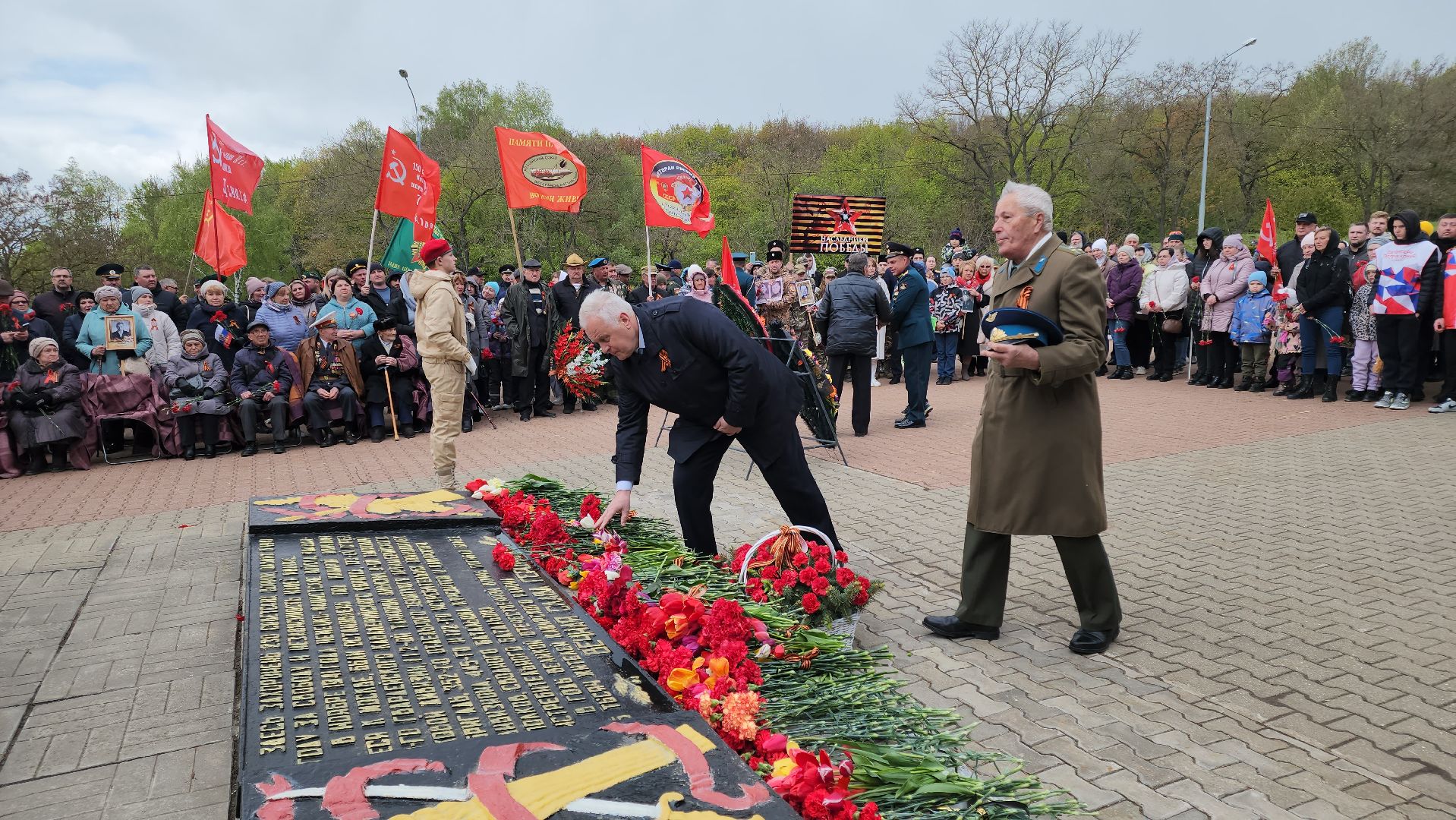 кашира, день победы, 9 мая, зендиково, стела, митинг, возложение цветов,