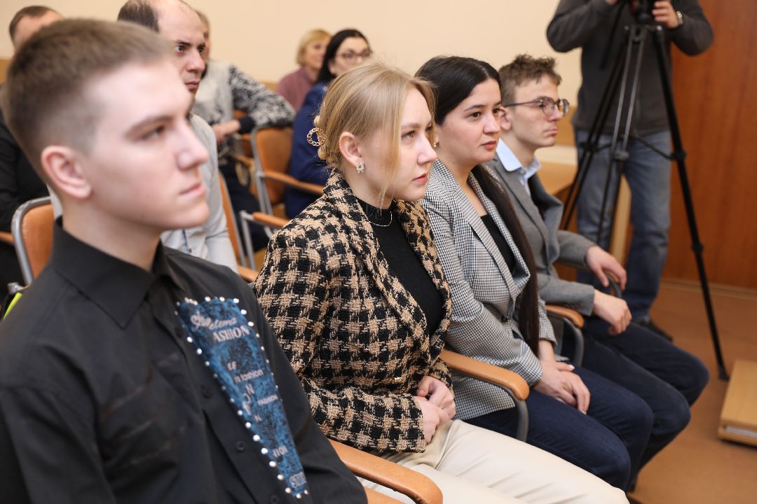 Раменское, общество