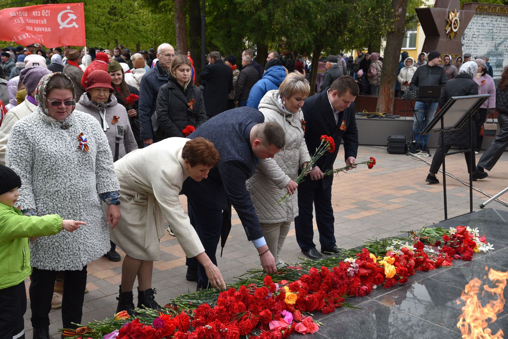 лотошино, сквер победы, день победы, праздник, митинг, глава городского округа,