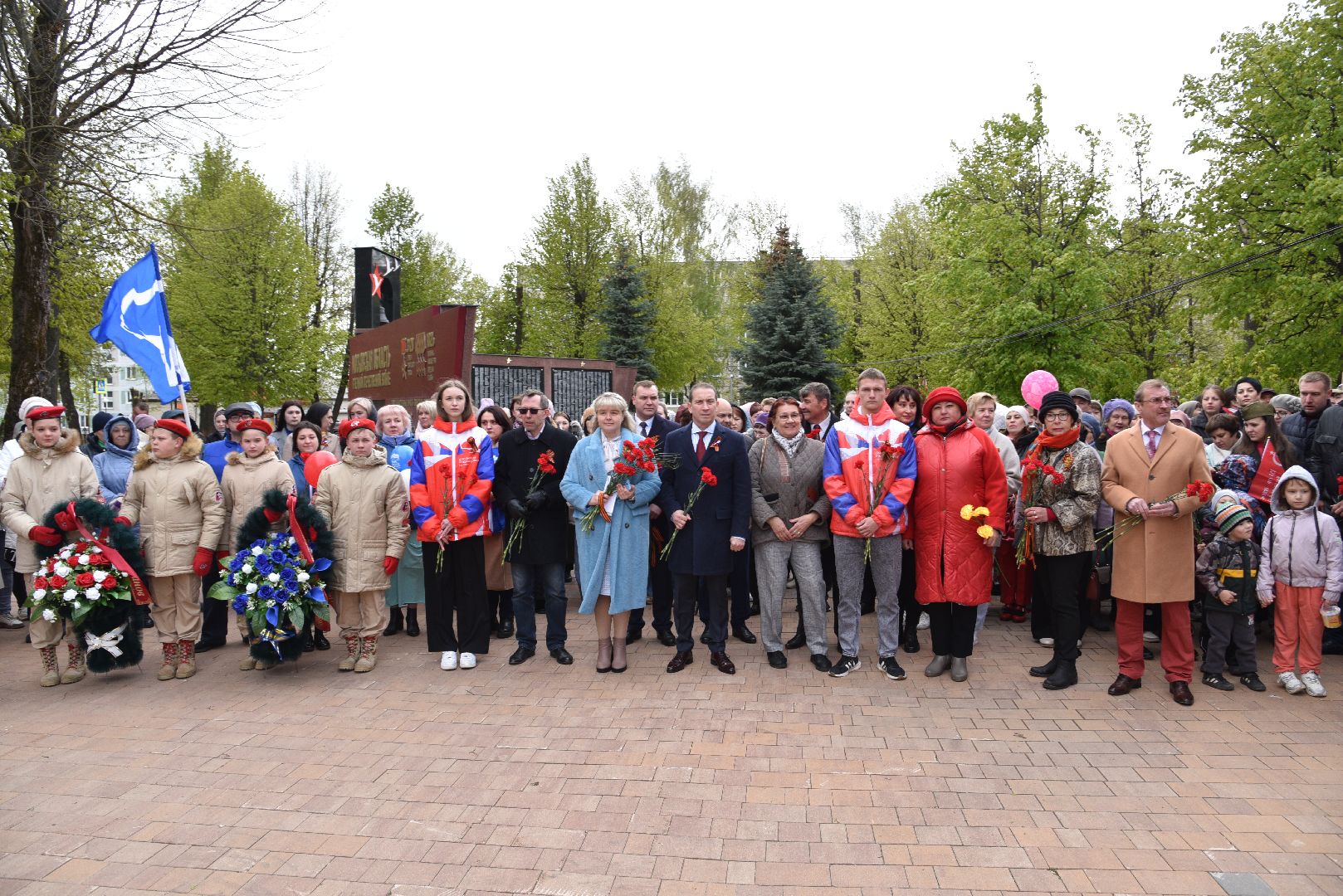 лотошино, сквер победы, день победы, праздник, митинг, глава городского округа,