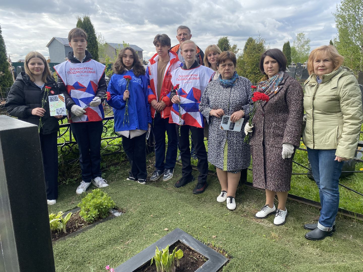 юдинское кладбище, Дмитрий Бастанжиев, Школа им АС Попова, волонтеры власихи, молодогвардейцы Власихи,