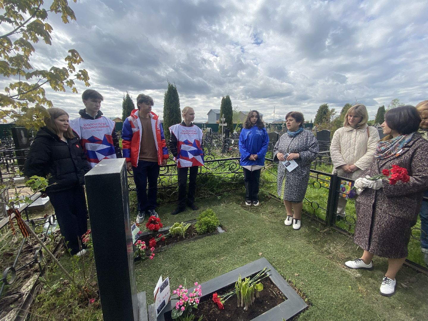 юдинское кладбище, Дмитрий Бастанжиев, Школа им АС Попова, волонтеры власихи, молодогвардейцы Власихи,