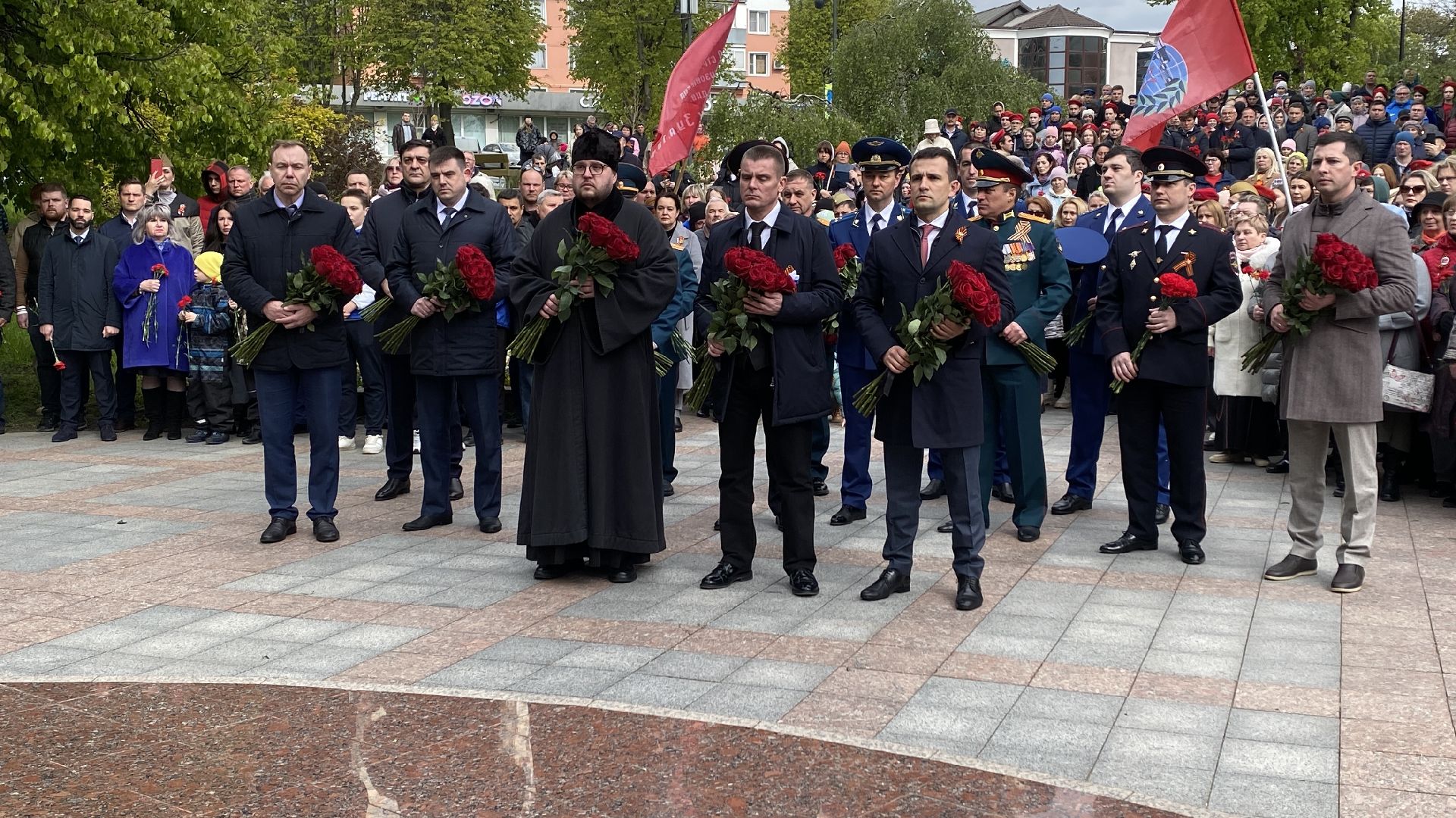 аллея славы, день победы, вечный огонь, возложение цветов, память погибших,