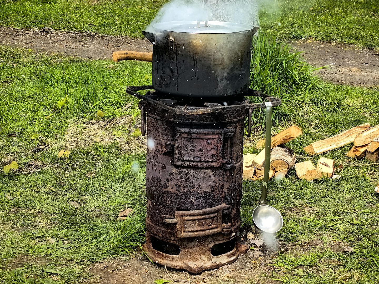 парк, день победы, оружие военных времн, полевая кухня,