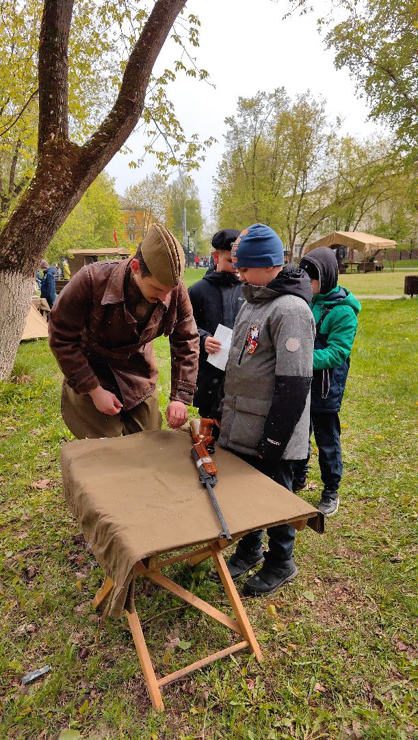 парк, день победы, оружие военных времн, полевая кухня,