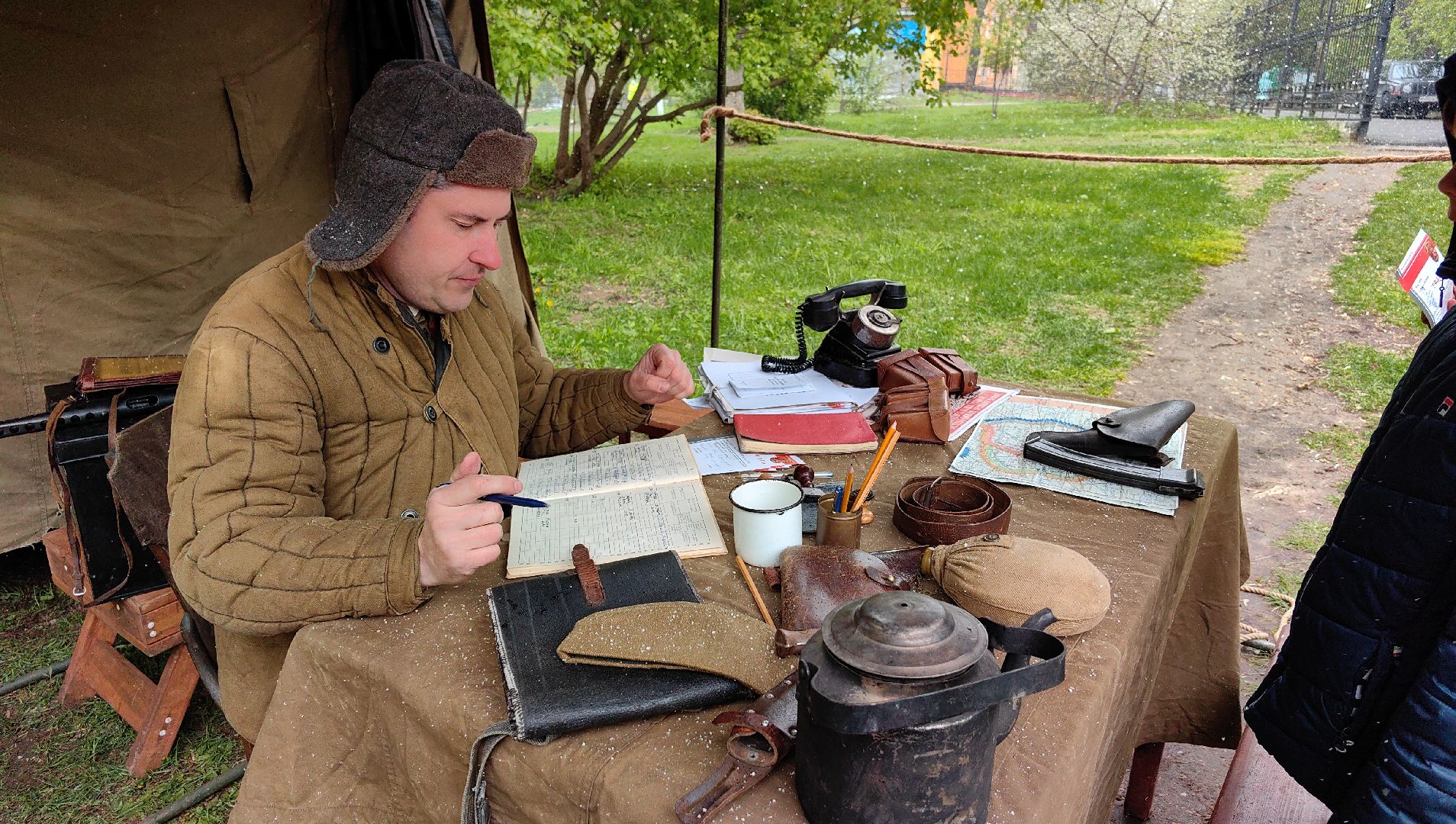 парк, день победы, оружие военных времн, полевая кухня,