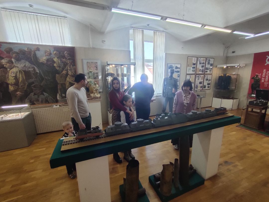 Раменское, общество