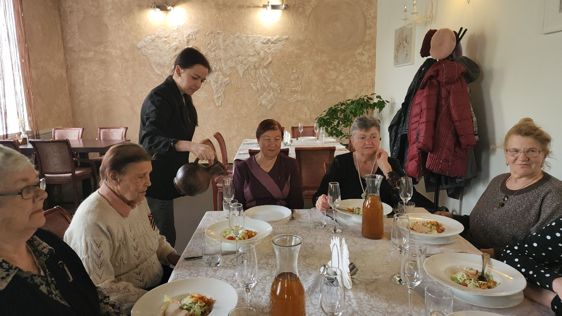 Егорьевск, дети войны, кафе, соединяя поколения, встреча,