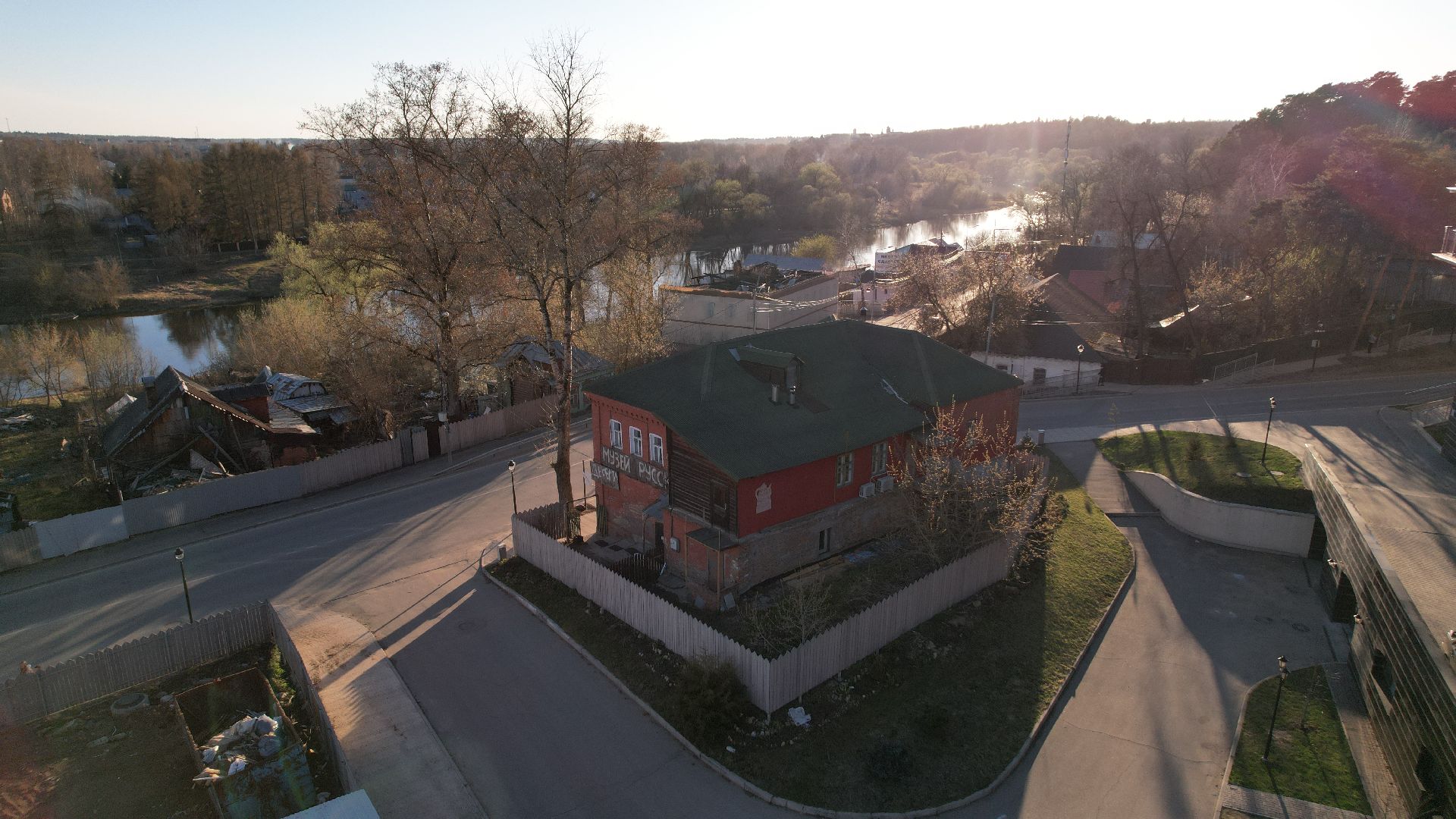 видео с коптера, музей, десерт,