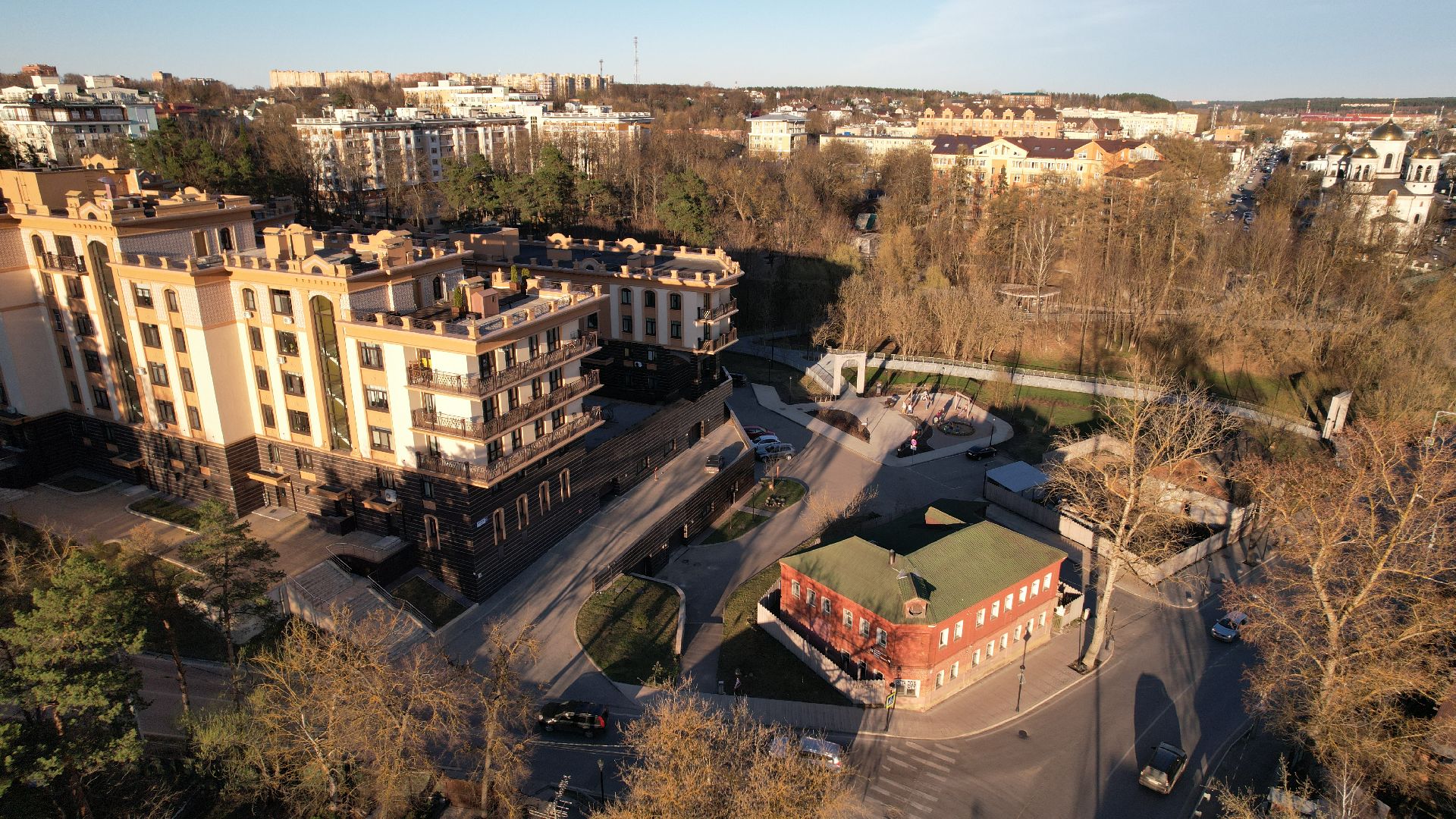 видео с коптера, музей, десерт,