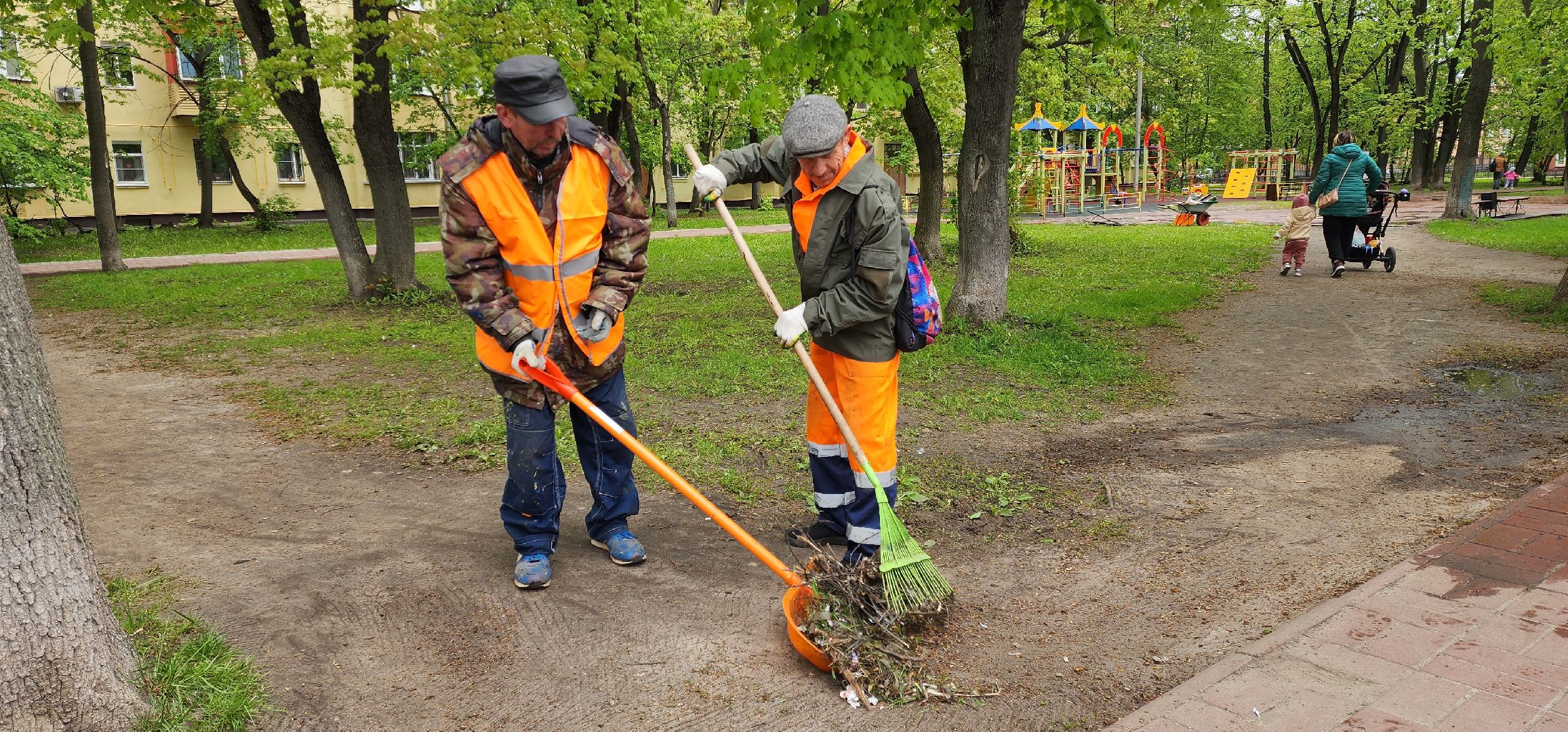 раменское, жкх и благоустройство, уборка на улице Воровского,