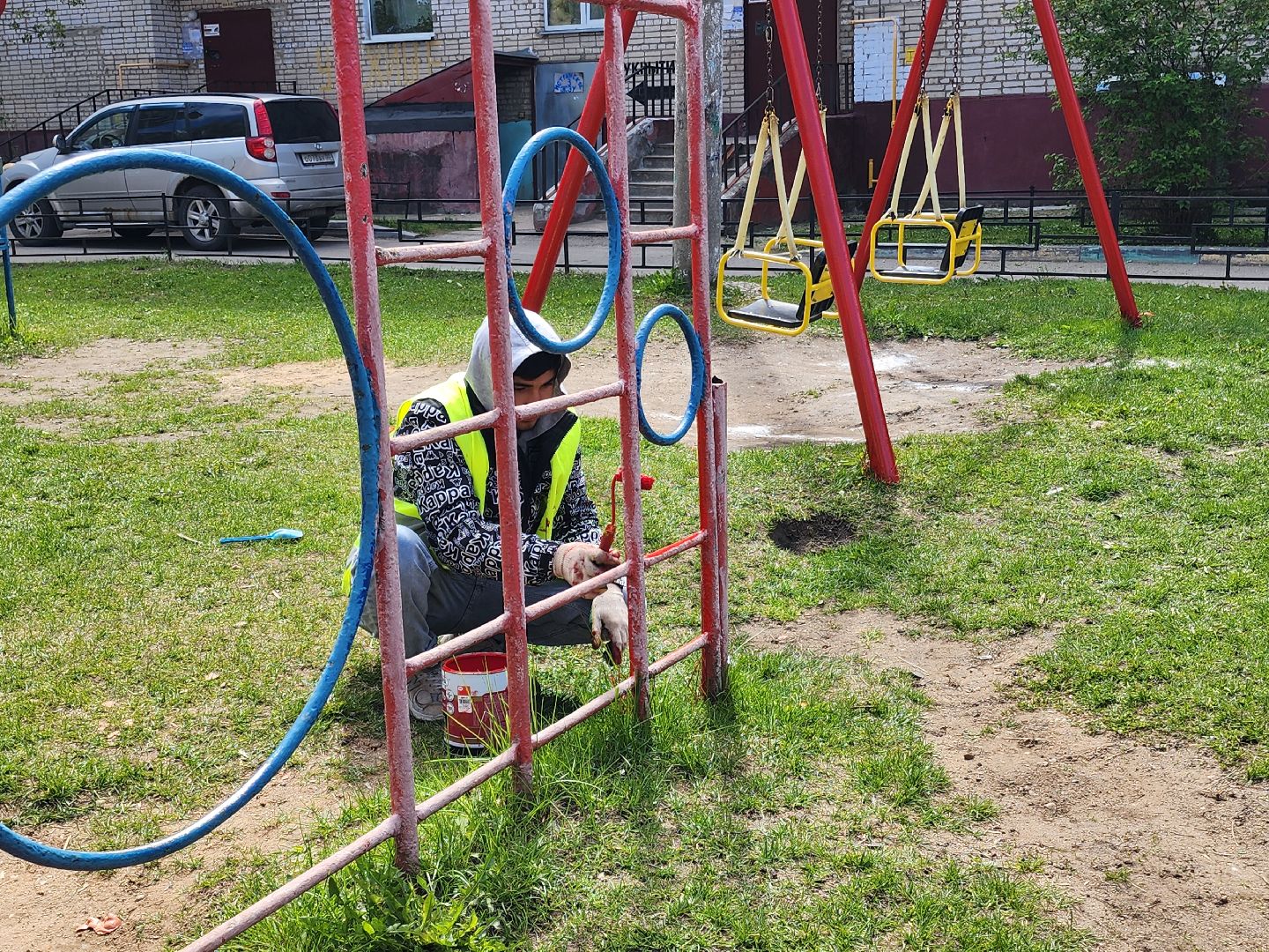 дворовые территории, подготовка к открытию летнего сезона,