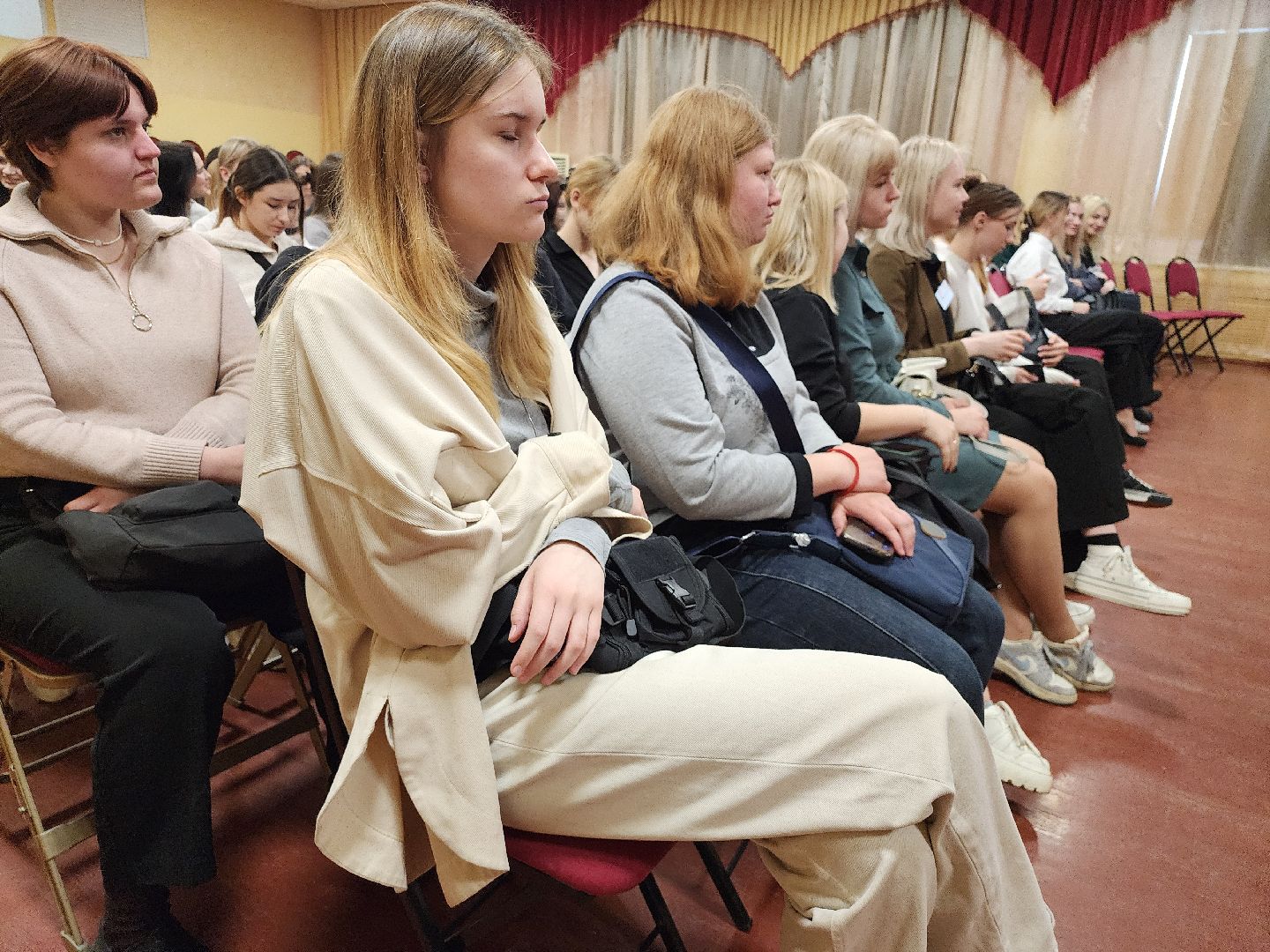 серпухов, подмосковье, центр занятости московской области, студенты, работа, трудоустройство,