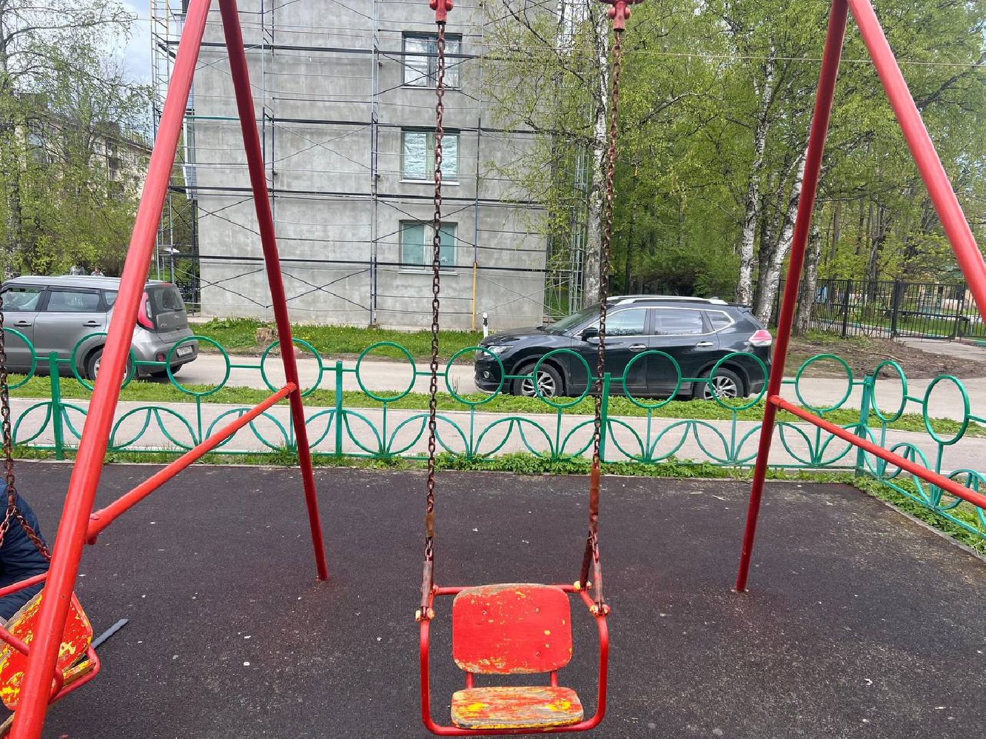 качели, дефекты, густ,