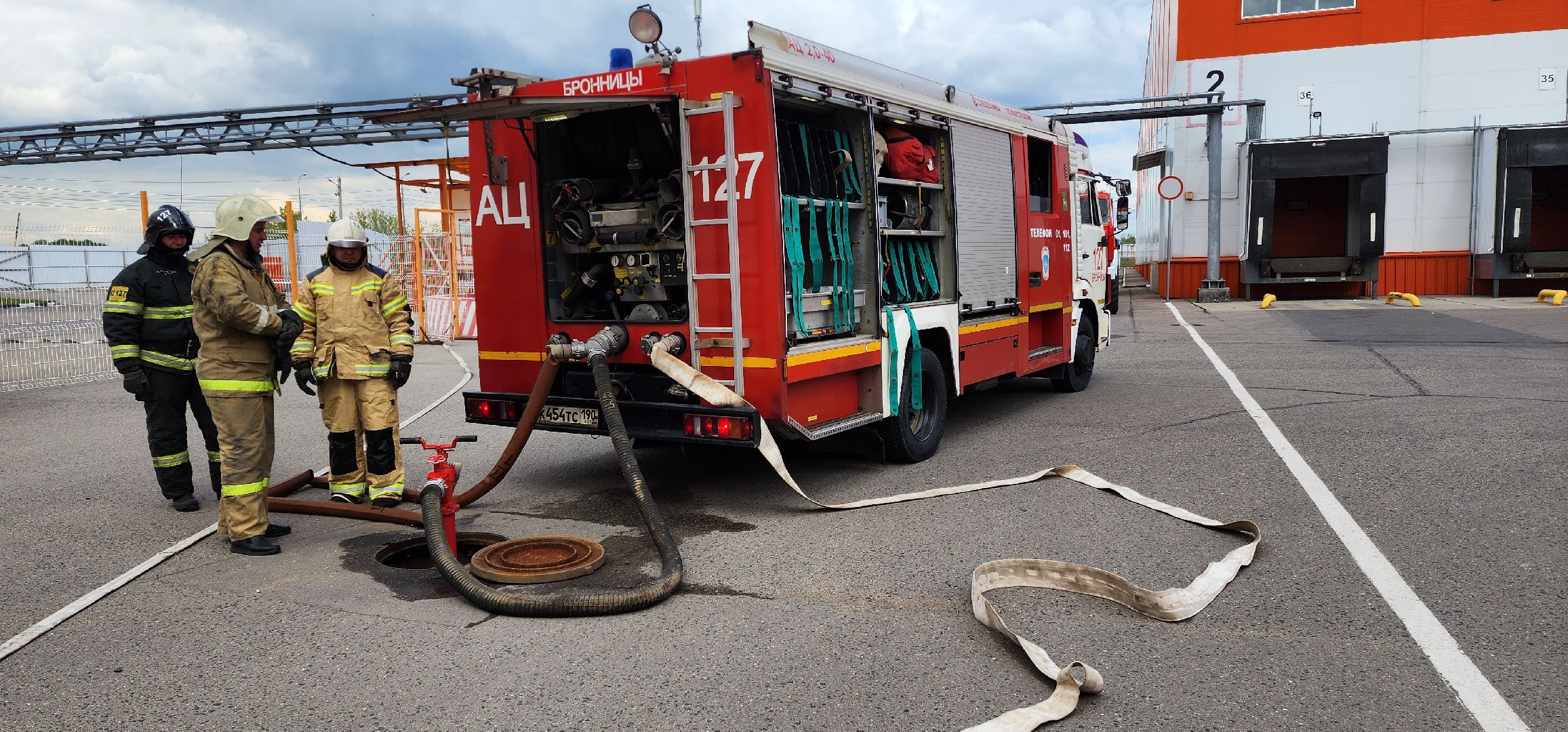 раменское, общество, пожарная безопасность, тактические учения на складском комплексе в Софьино,
