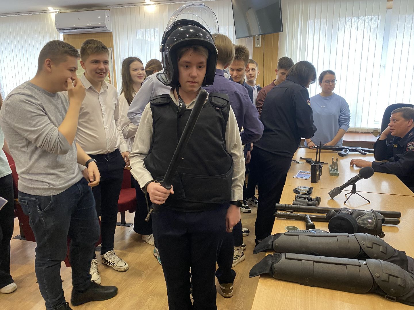 МУ МВД России Власиха, отдел полиции Власиха, служба ППС, профориентация для школьников, школа перспектива власиха,