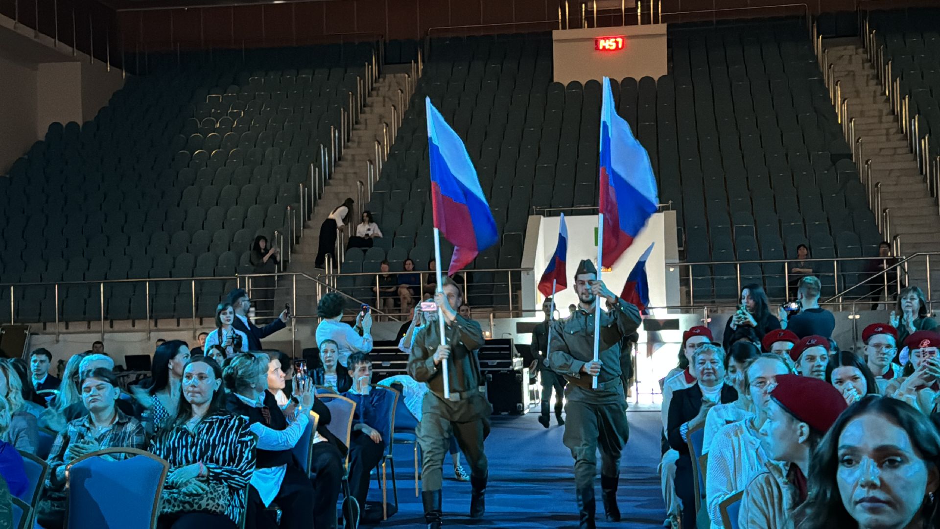 Одинцово, Салют Победе, Подвиг народа,