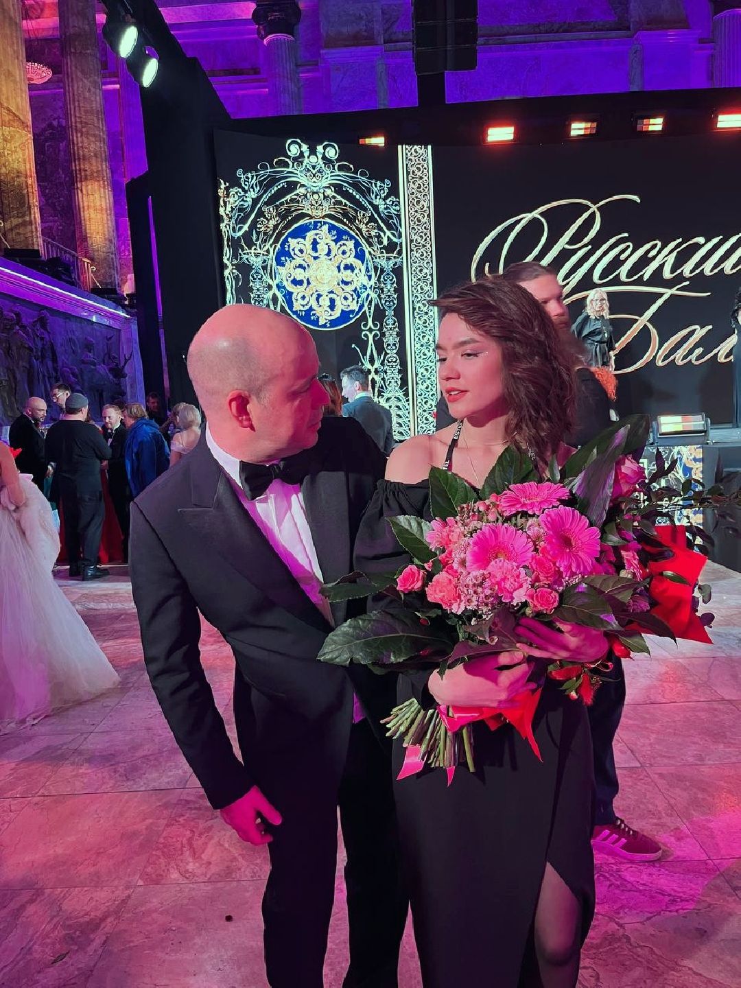 Раменское, общество