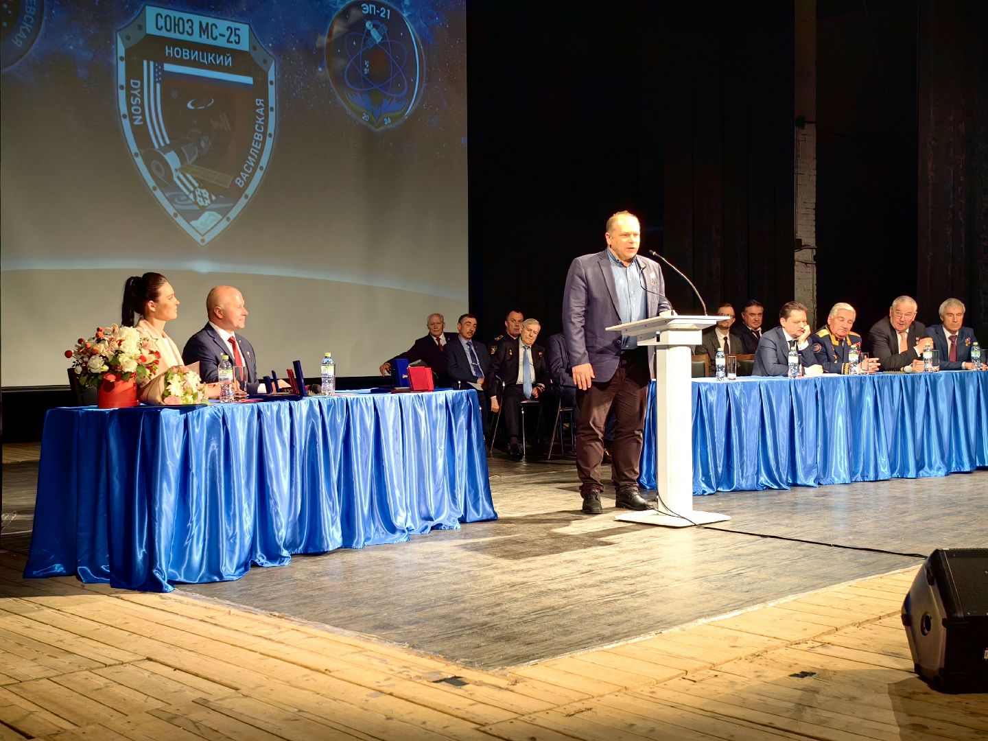 астронавты, МКС, полет в космос, космодром, экипаж,