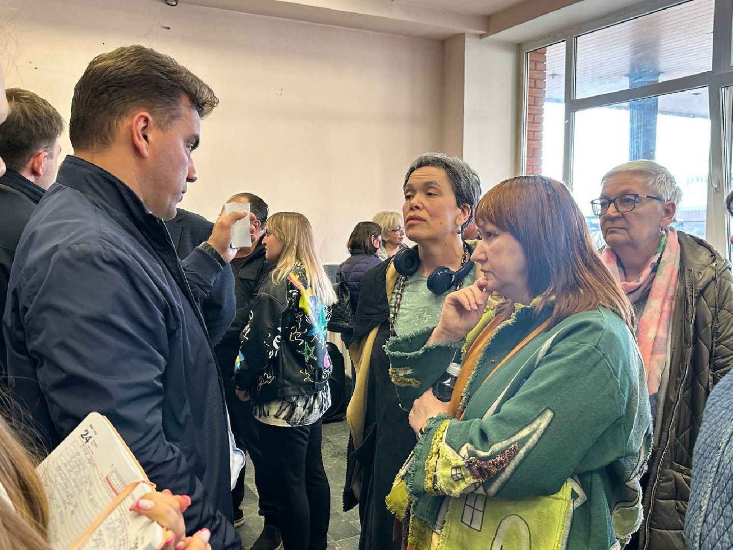 можайск, можайский городской округ, подмосковье, встреча с жителями, обсуждение проблемы, открытая власть, транспортное сообщение, автобусы, электрички, глава муниципалитета,