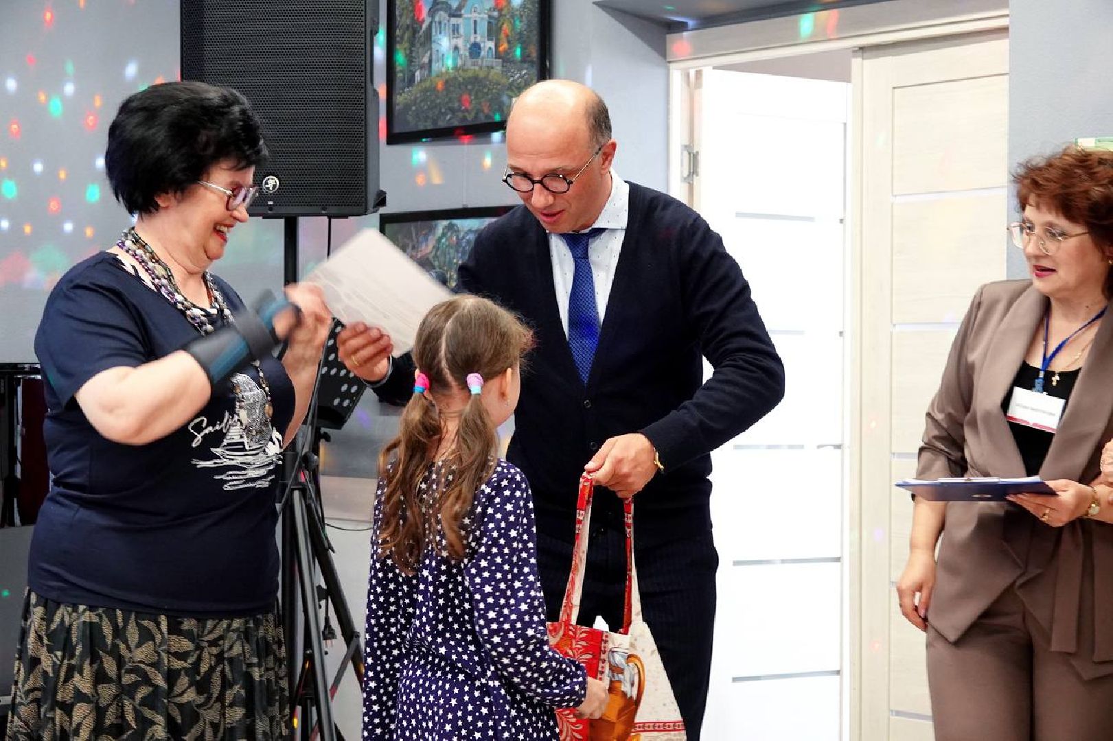 Культура, Детский рисунок, Библиотека, Год семьи, Депутаты, Дети,