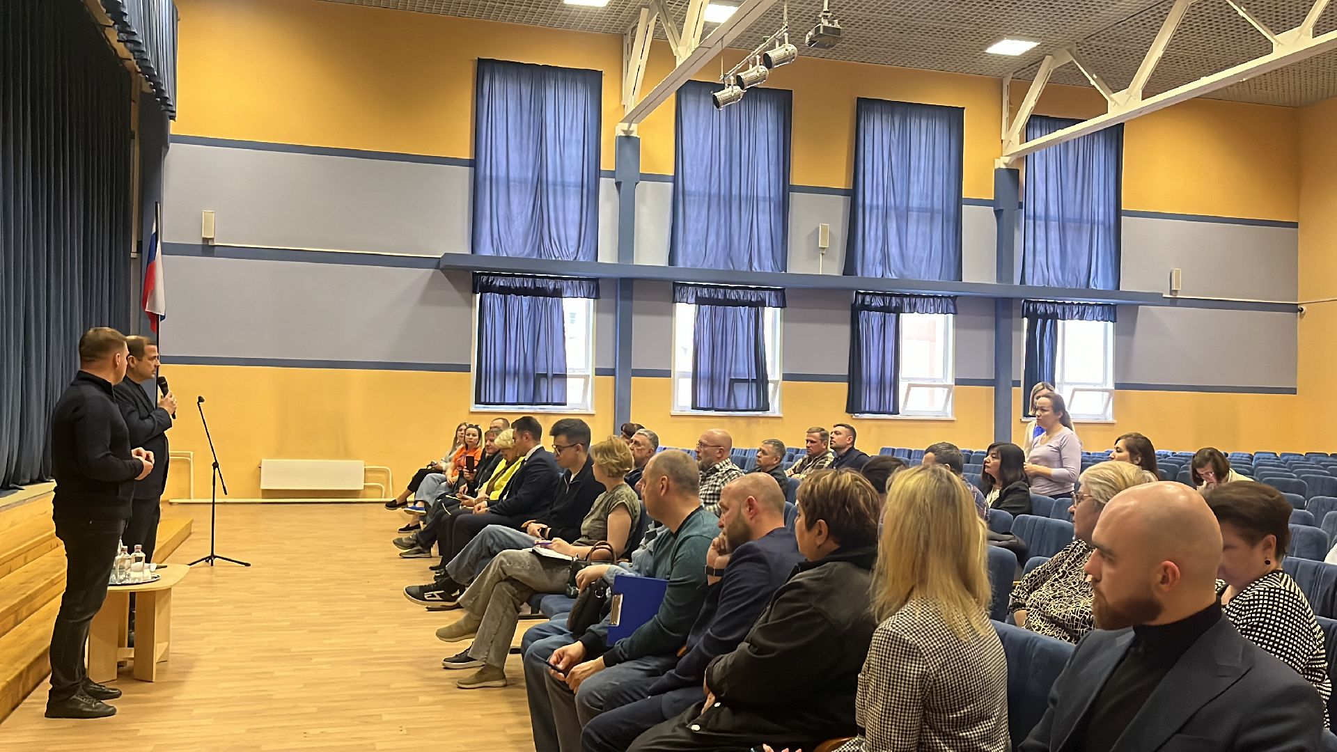 выездная администрация, забор, железная дорога, жд пути, переход, пешеходный переход,