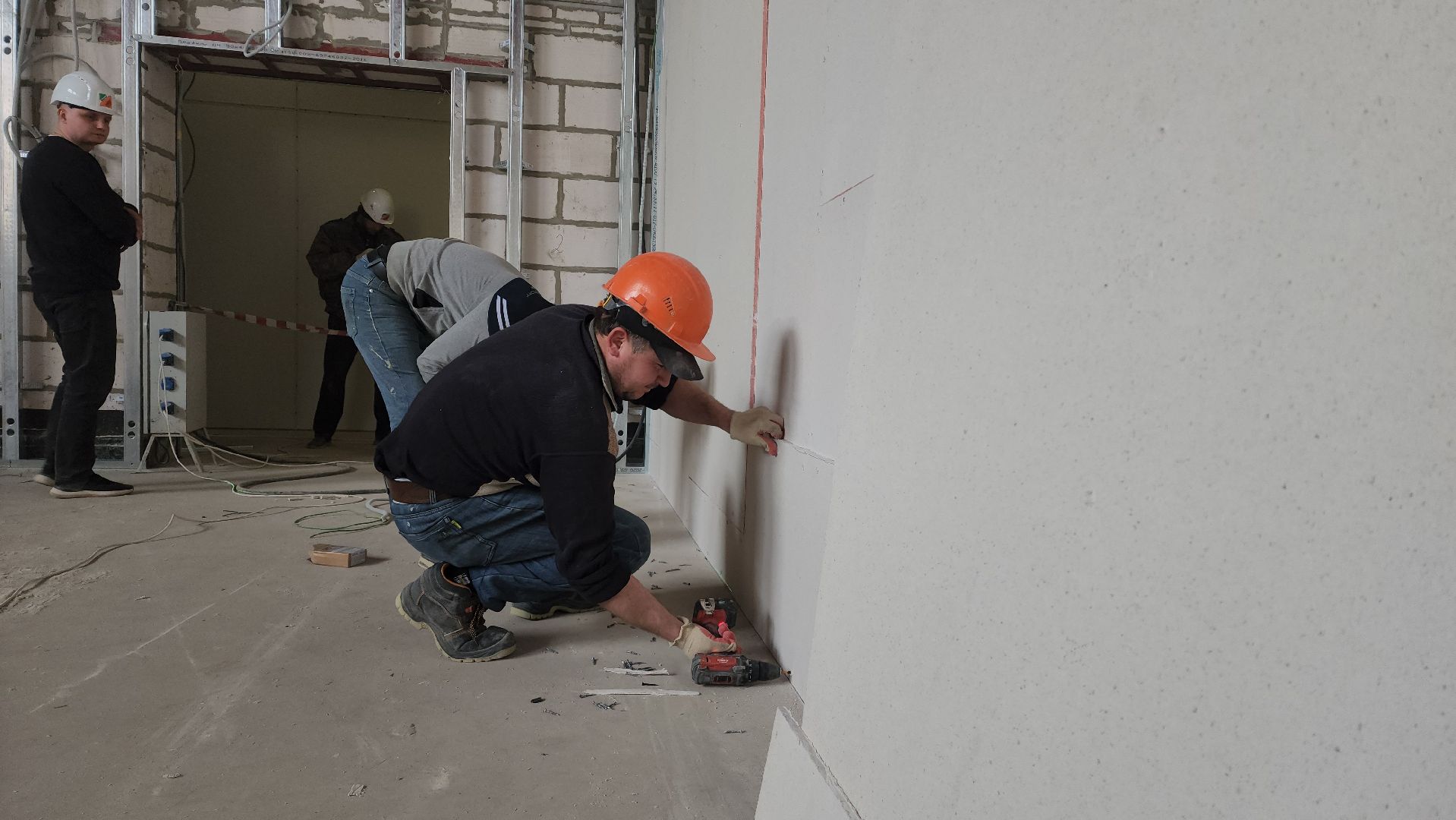 Лобня, Стройка, Школа,