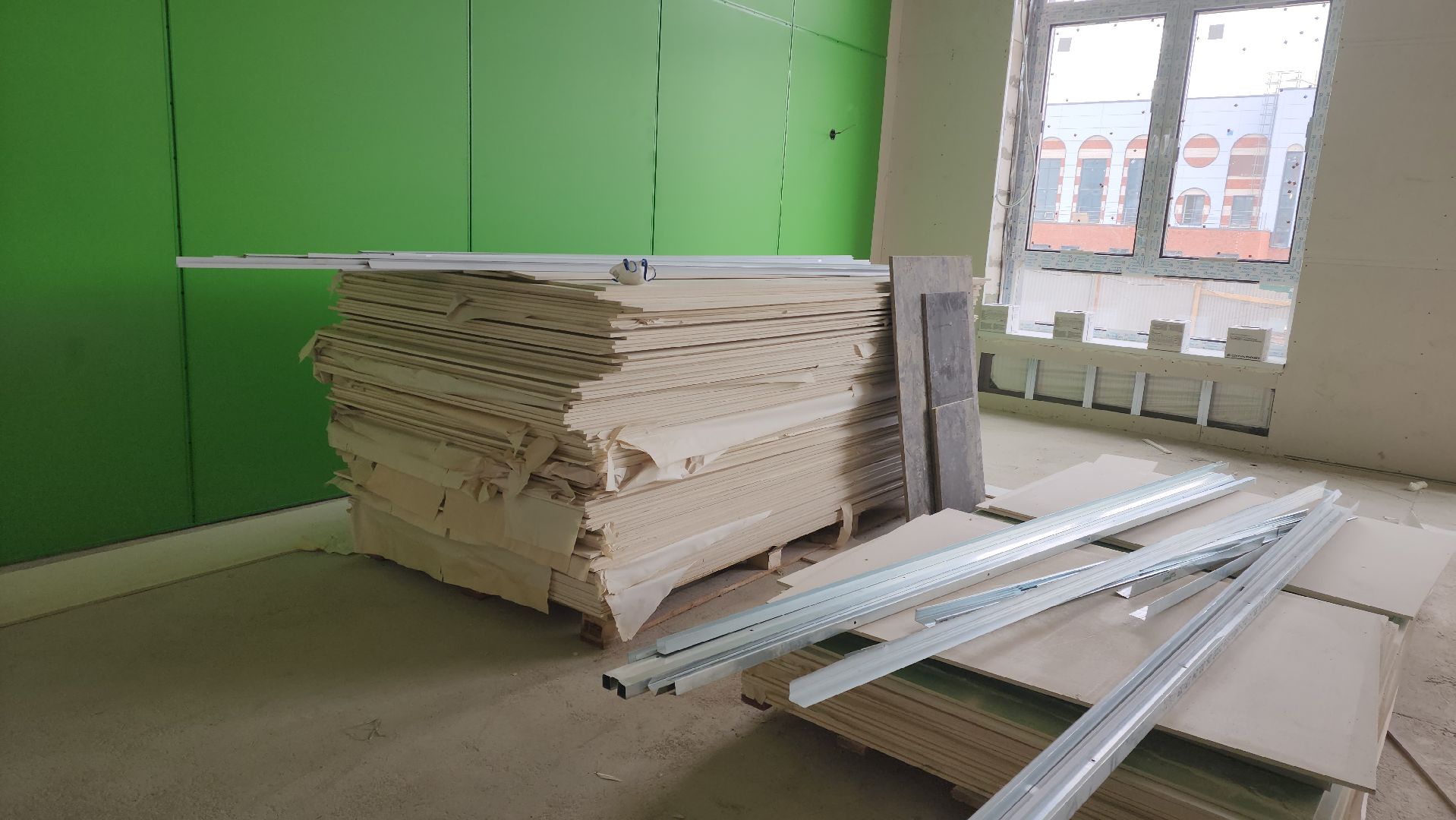 Лобня, Стройка, Школа,