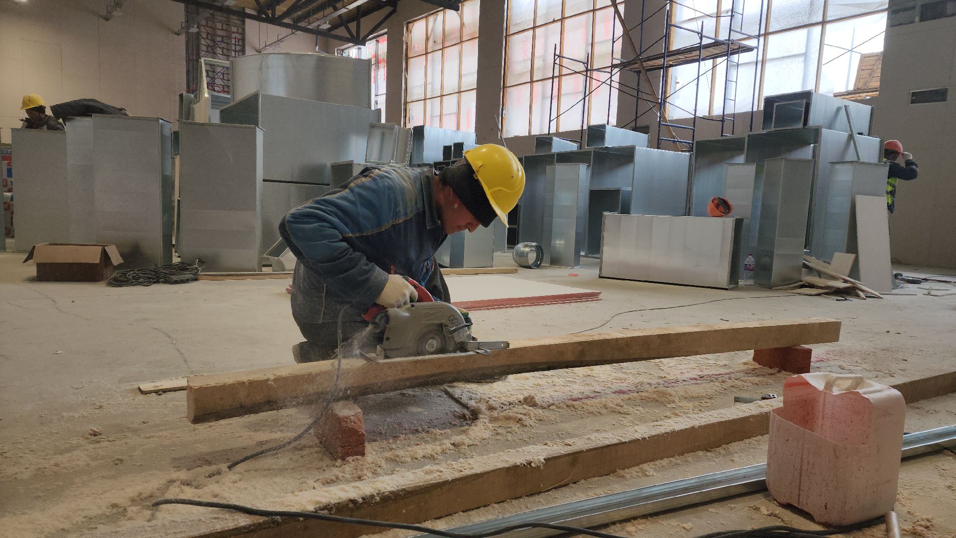 Лобня, Стройка, Школа,