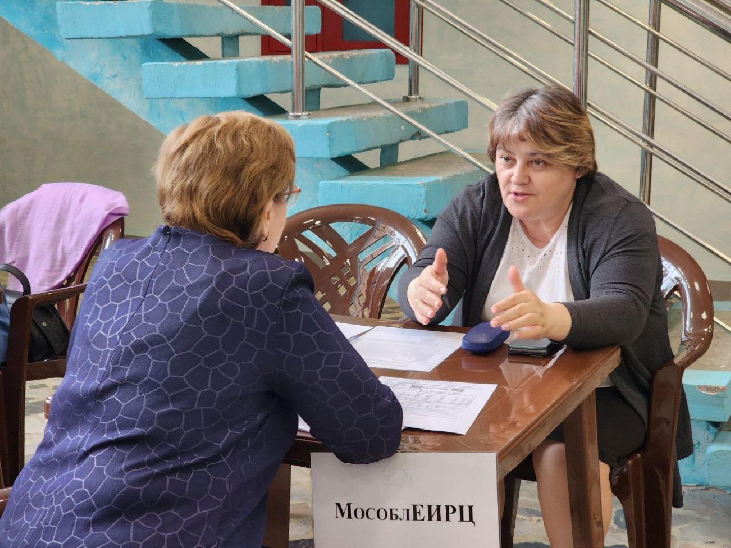 можайск, можайский городской округ, подмосковье, выездная администрация, дерево, сухостойное дерево, обращения граждан, глава муниципалитета, жители,встреча с жителями,