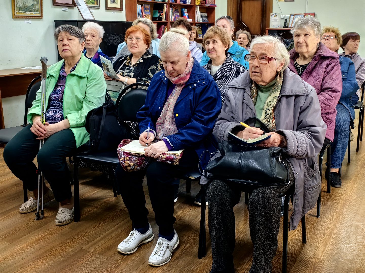 школа здоровья, лекция, врач, долголеты, гимнастика,