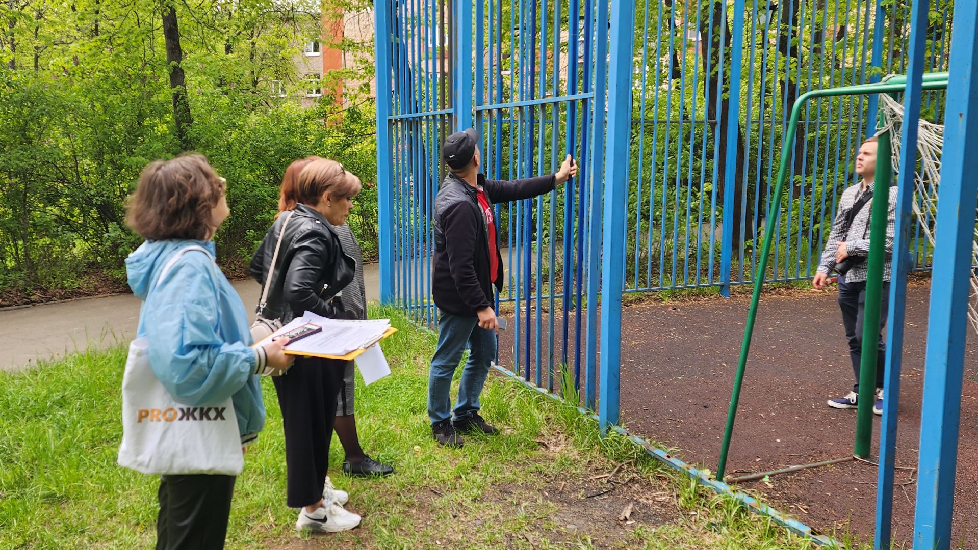 пешие обходы, заместители глав, Алла Дунаевич, ул Пушкина, содержание, ремонт, дворовые территории,