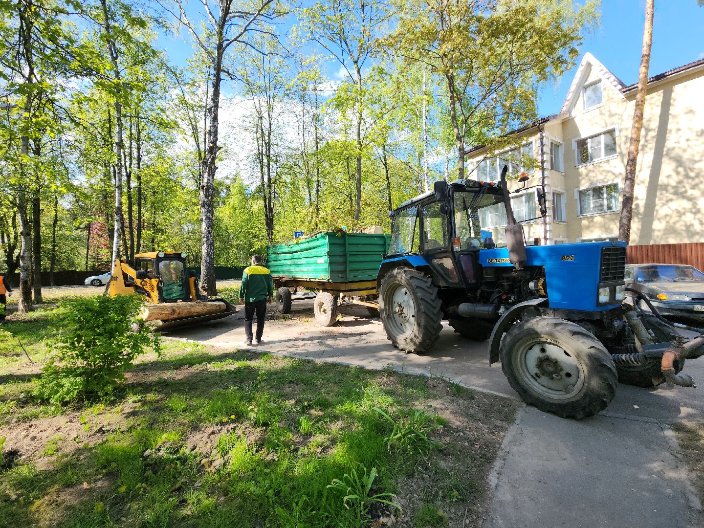 пушкино, благоустройство дворов, сезон благоустройства, комунальная техника, коммунальная служба,