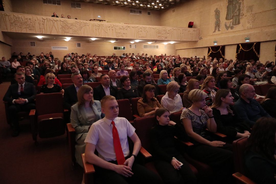 Чехов, учитель, награда