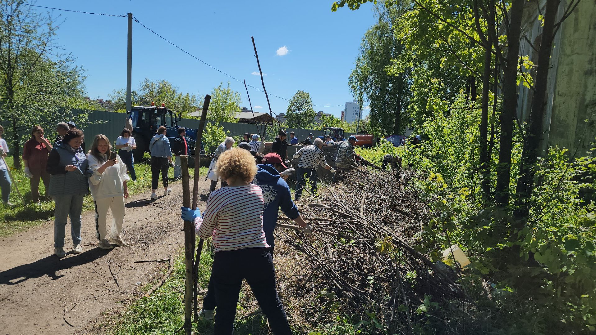 субботник, благоустройство, усадьба Четвериковых, Лосино-Петровский,