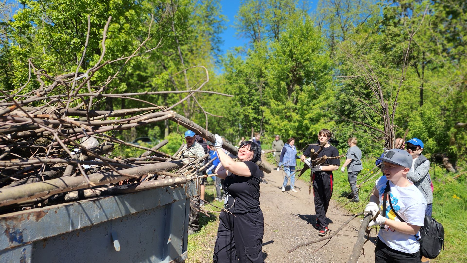 субботник, благоустройство, усадьба Четвериковых, Лосино-Петровский,