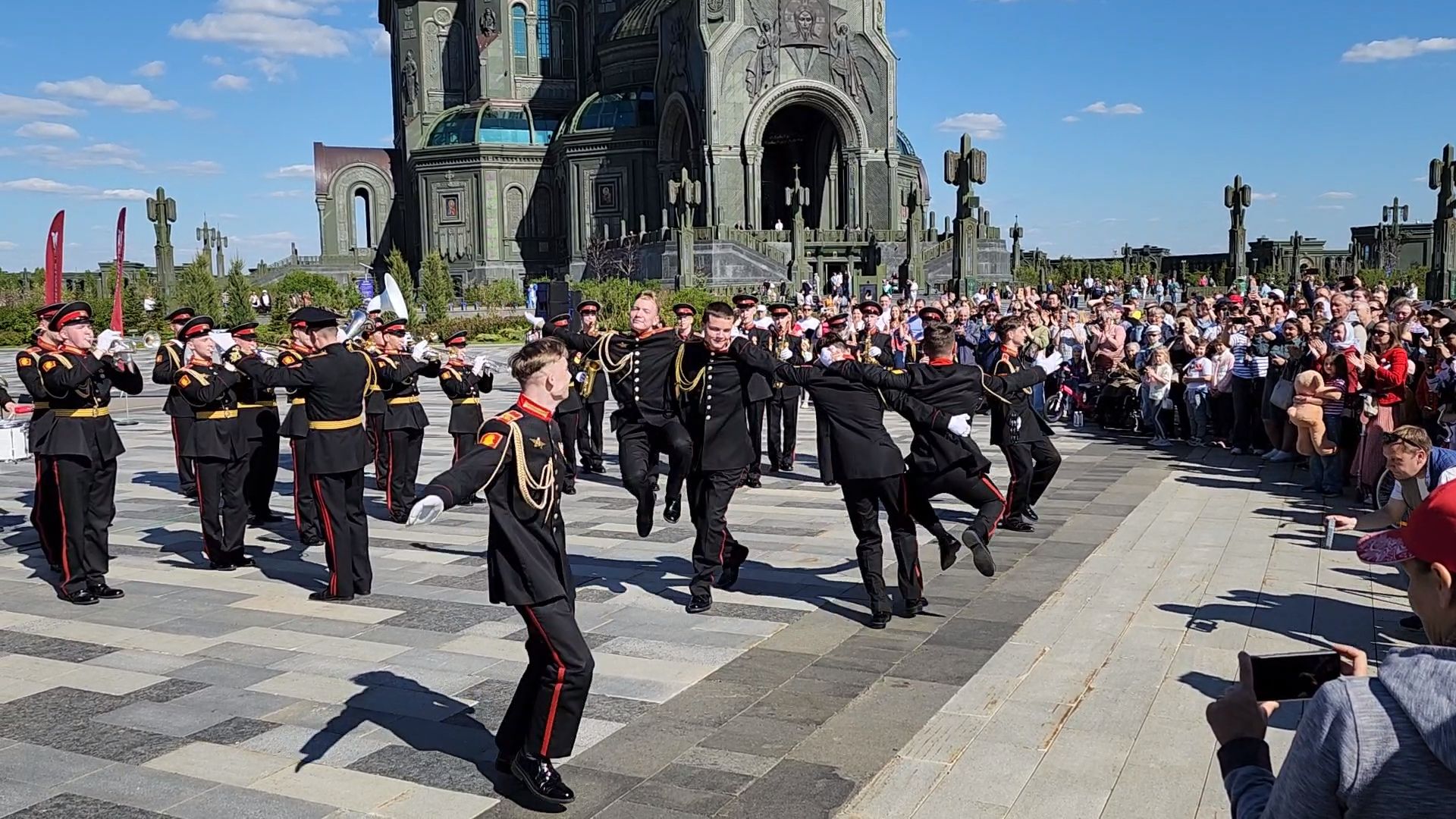 одинцово, парк патриот, главный храм вооружнных сил России, военный оркестр, фестиваль,