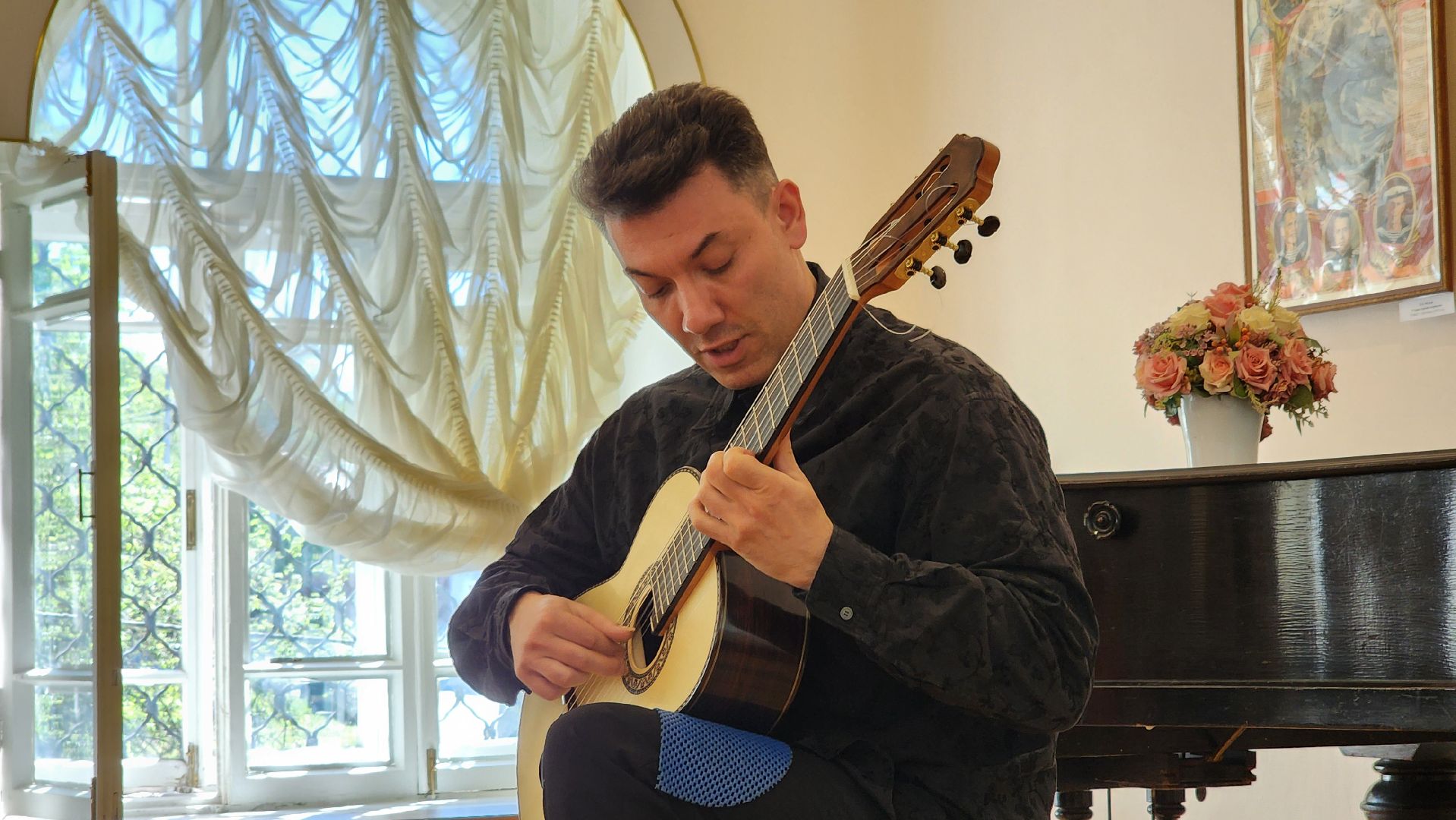 кашира, краеведческий музей, ночь в музее, классическая гитара, концерт, владислав домогацкий,