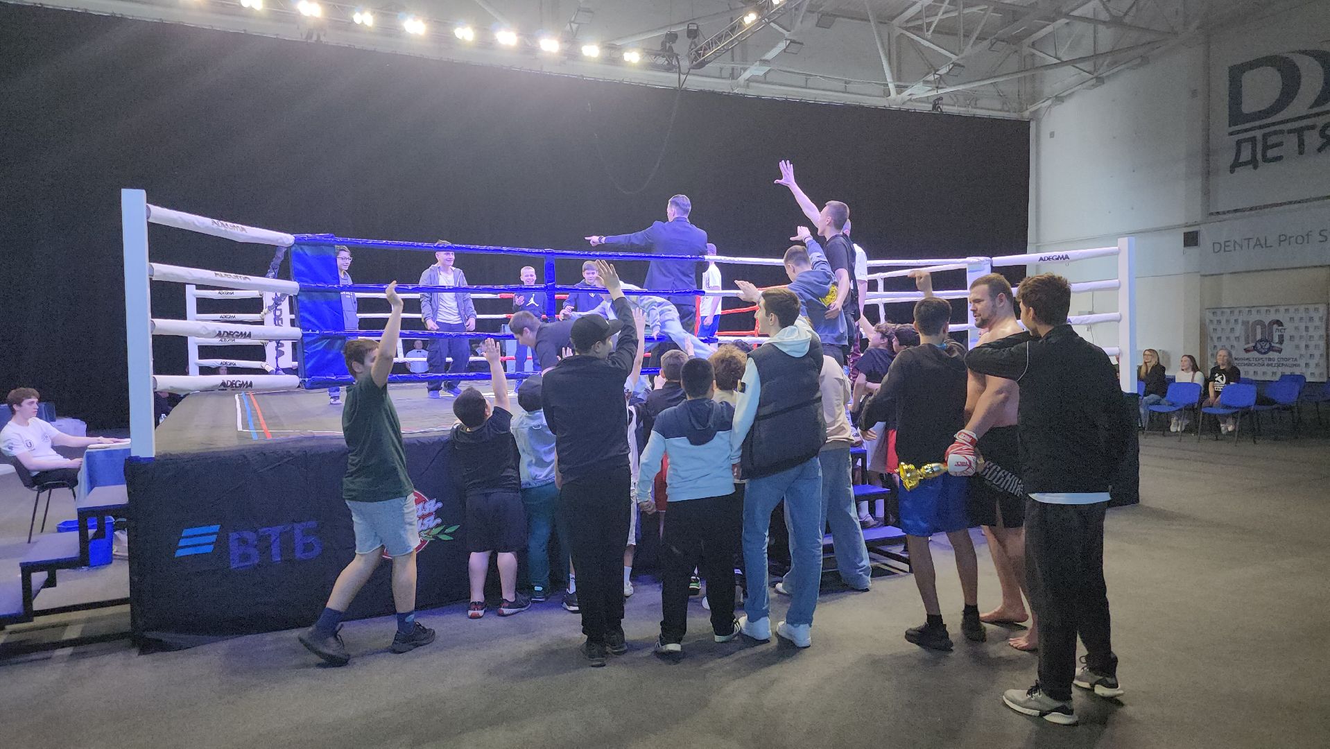 долгопрудный, Кубок главы по единоборствам, тайский бокс, бокс, ММА,поединки, дети, спортсмены,