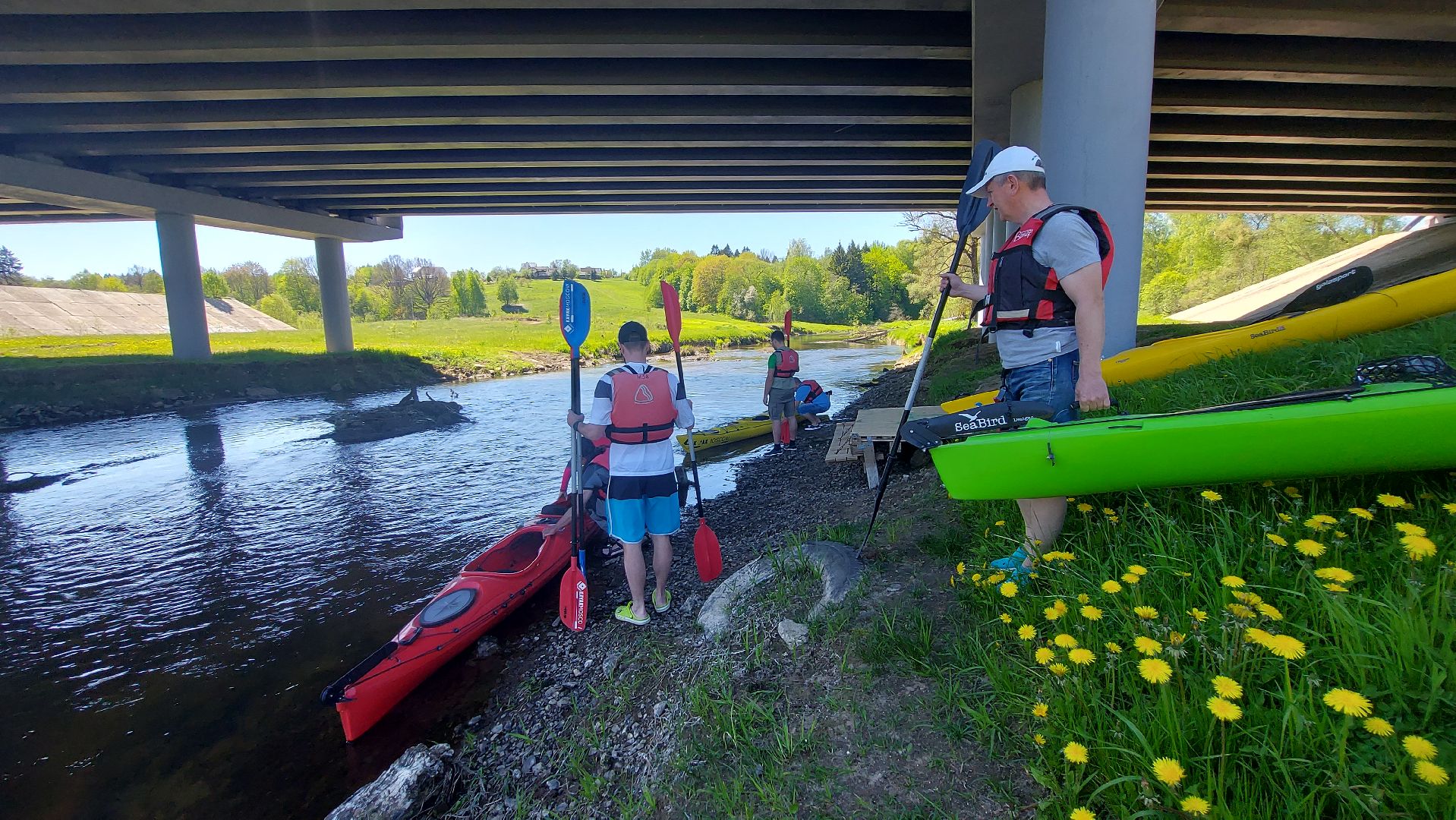 туризм, сплав на каяках, река истра, отдых на природе,