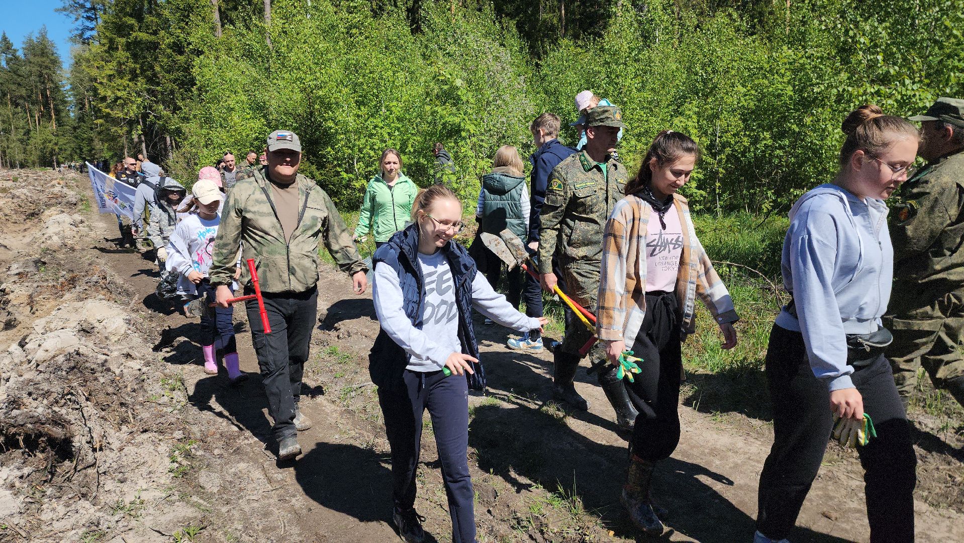 шатура, Мособллес, сад памяти, международная акция Лес Будущего, высадка деревьев, россия 1, вести москва, вести подмосковье,