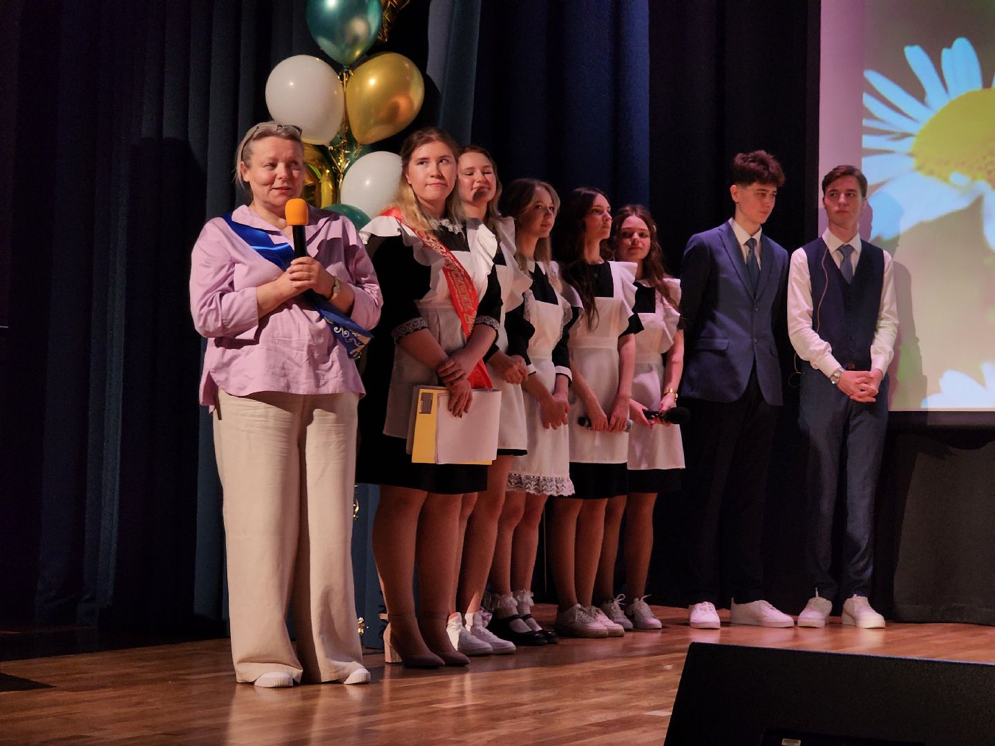 Черноголовка, Последний звонок,