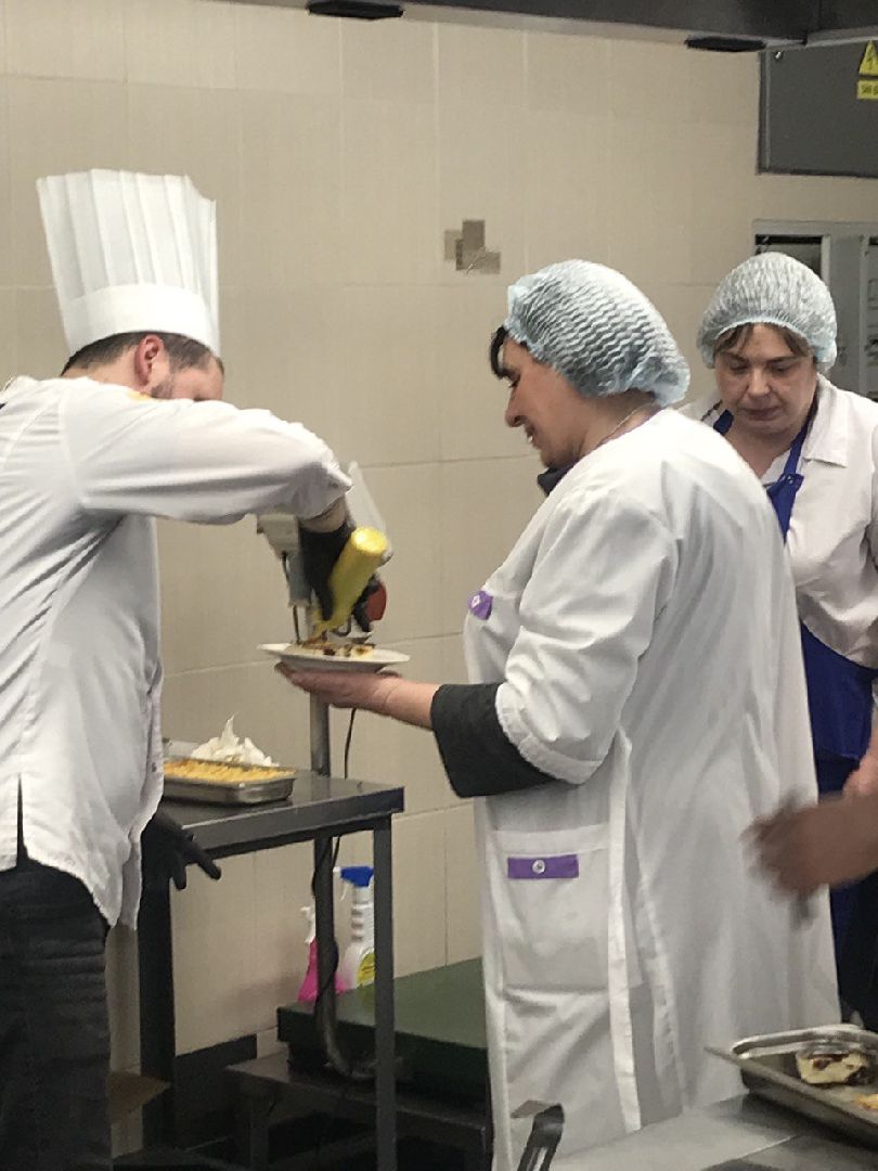 Лобня, повар