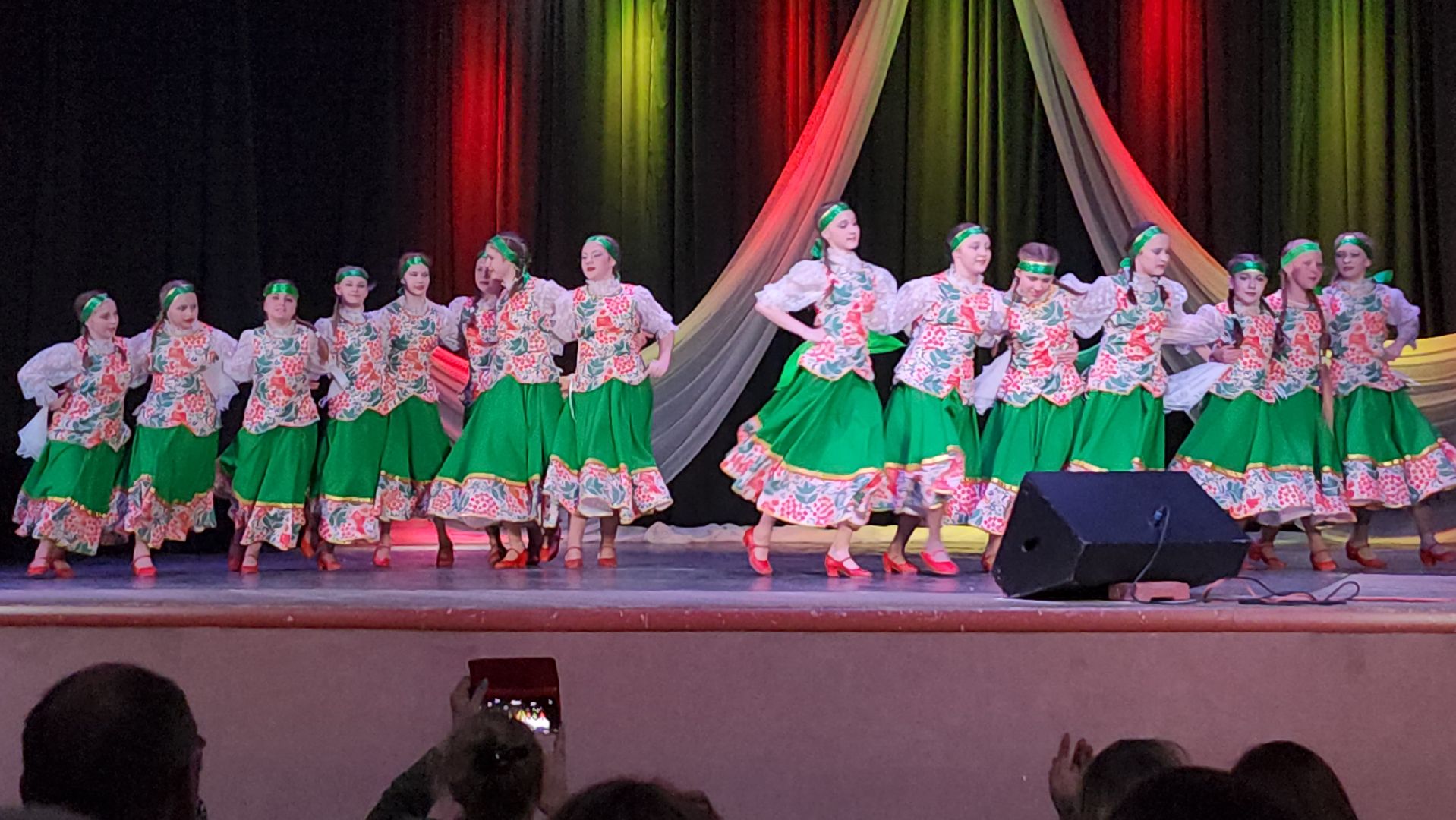 вдохновение, отчетный концерт, дк исток, серпухов, гимназия №1, народный танец,