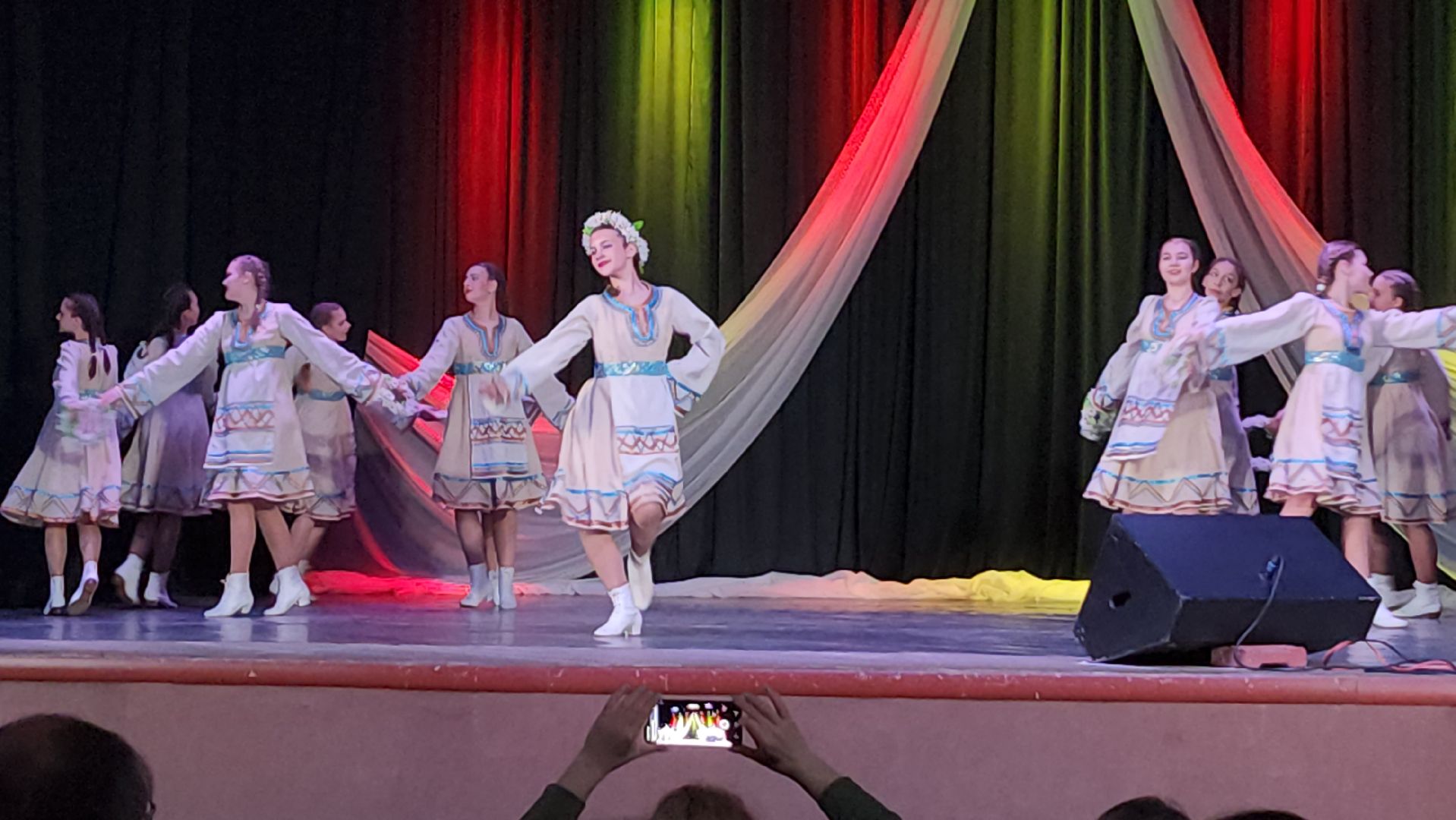 вдохновение, отчетный концерт, дк исток, серпухов, гимназия №1, народный танец,