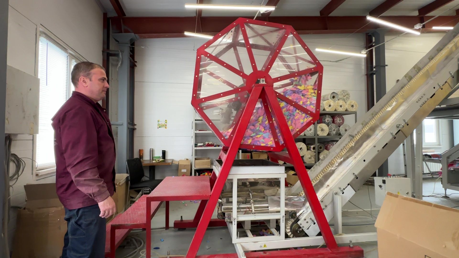 Реутов, шары, латексная краска, экономика, бизнес,